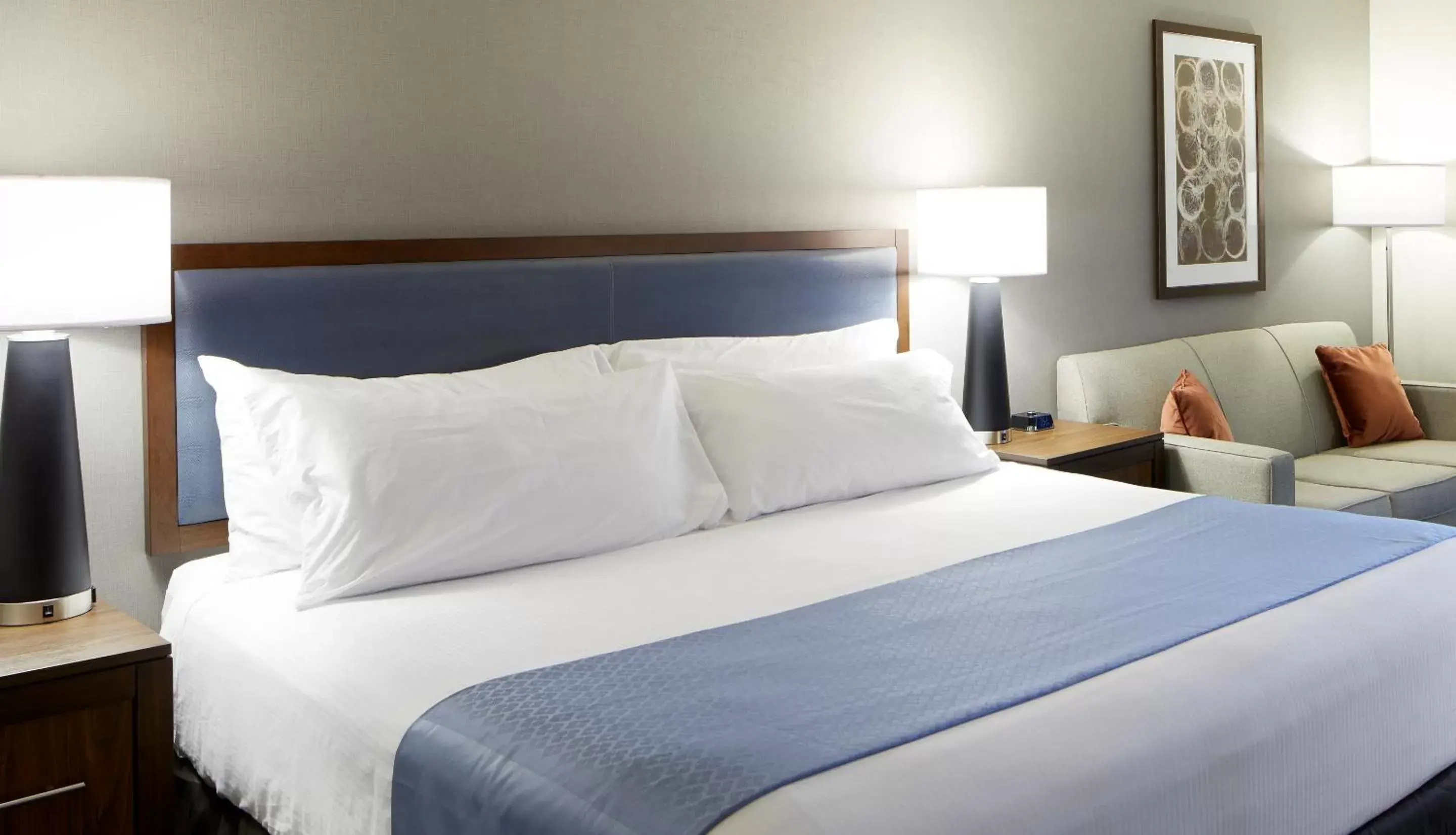 Bed in Wingate by Wyndham St. Clairsville/Wheeling Bed in Wingate by Wyndham St. Clairsville/Wheeling