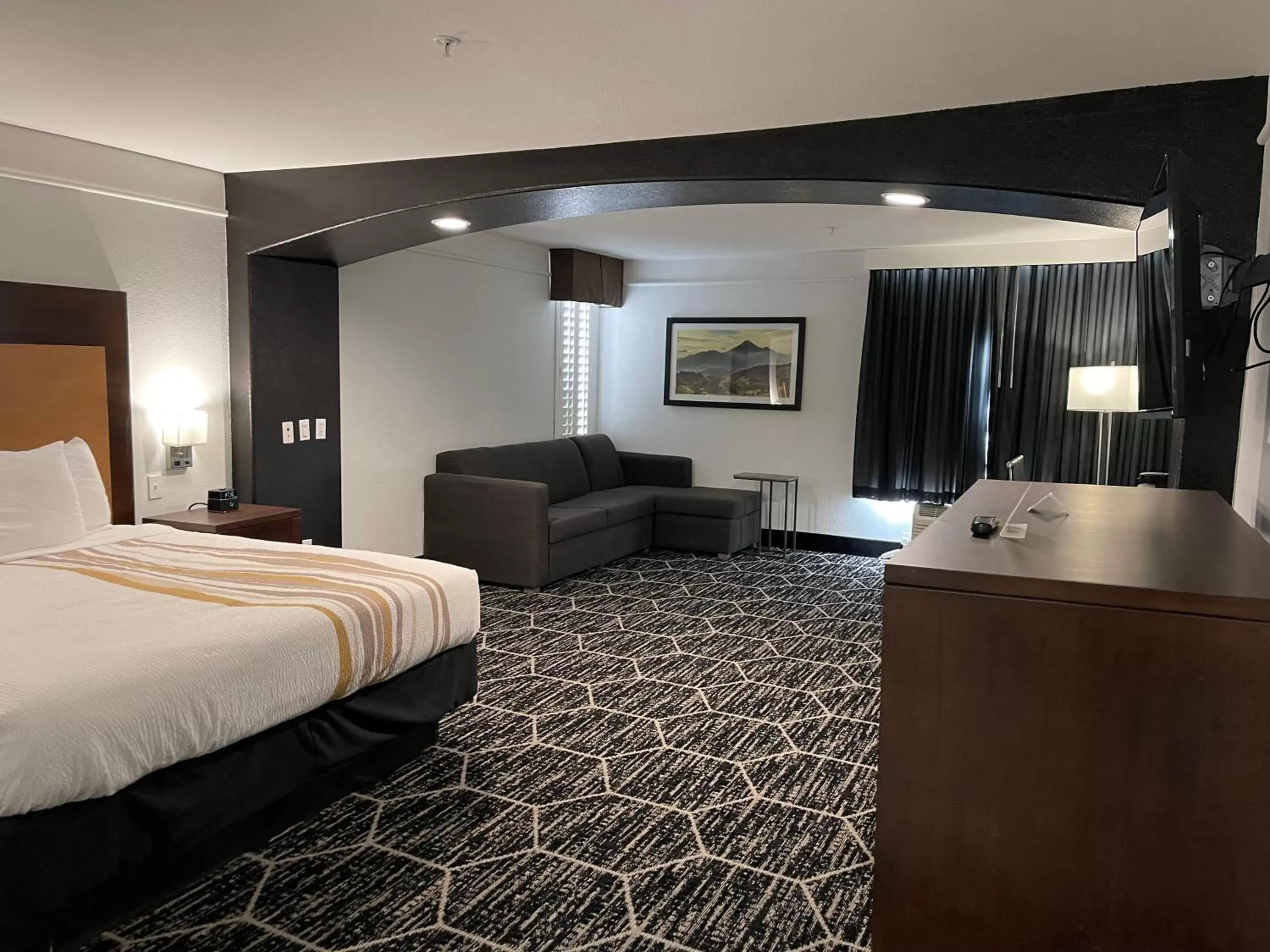 Bedroom in La Quinta Inn & Suites by Wyndham Hesperia Victorville