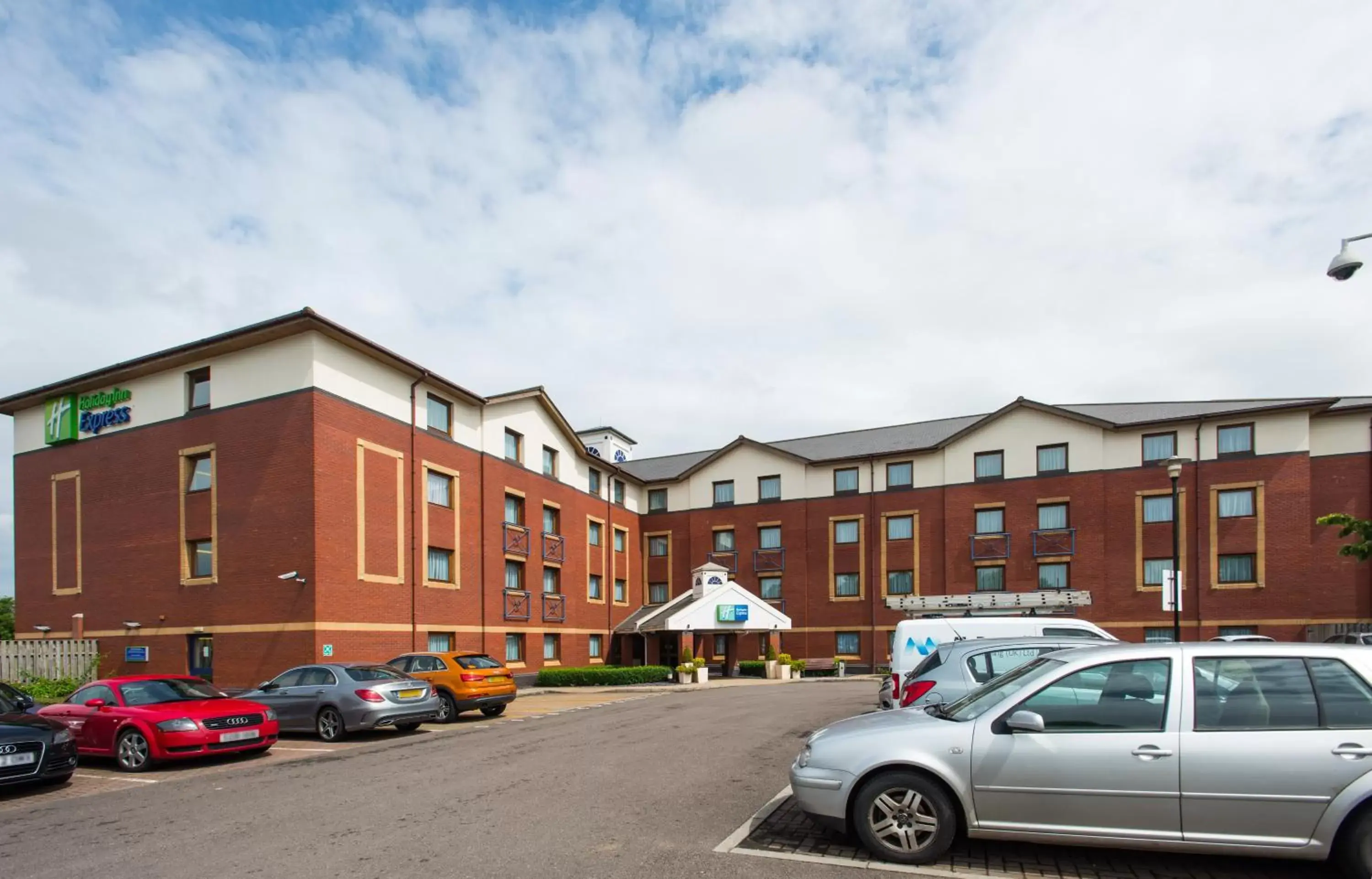 Property Building in Holiday Inn Express Bristol Filton, an IHG Hotel