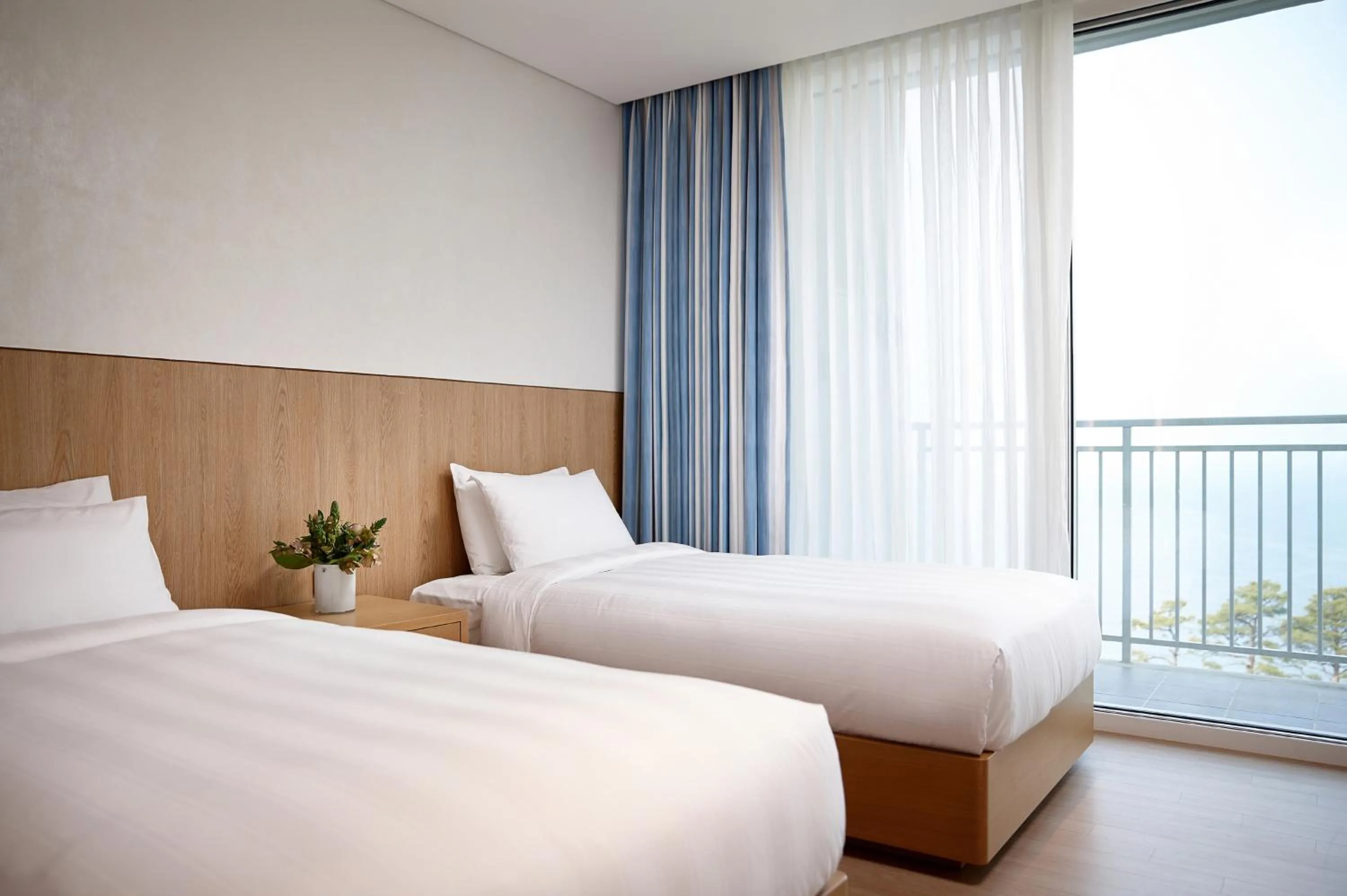 Bed in Lotte Resort Sokcho