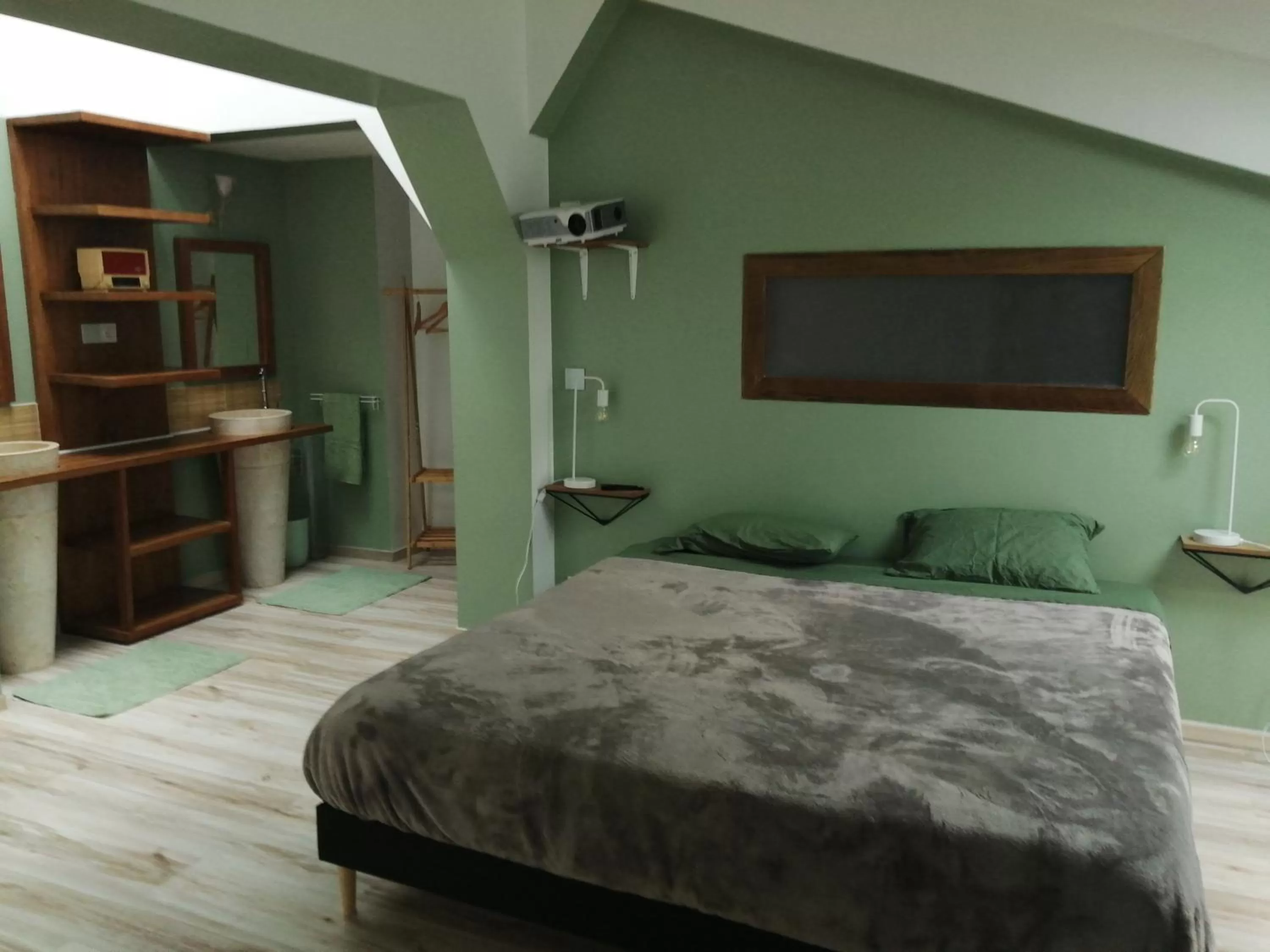 TV and multimedia, Bed in L'hacienda