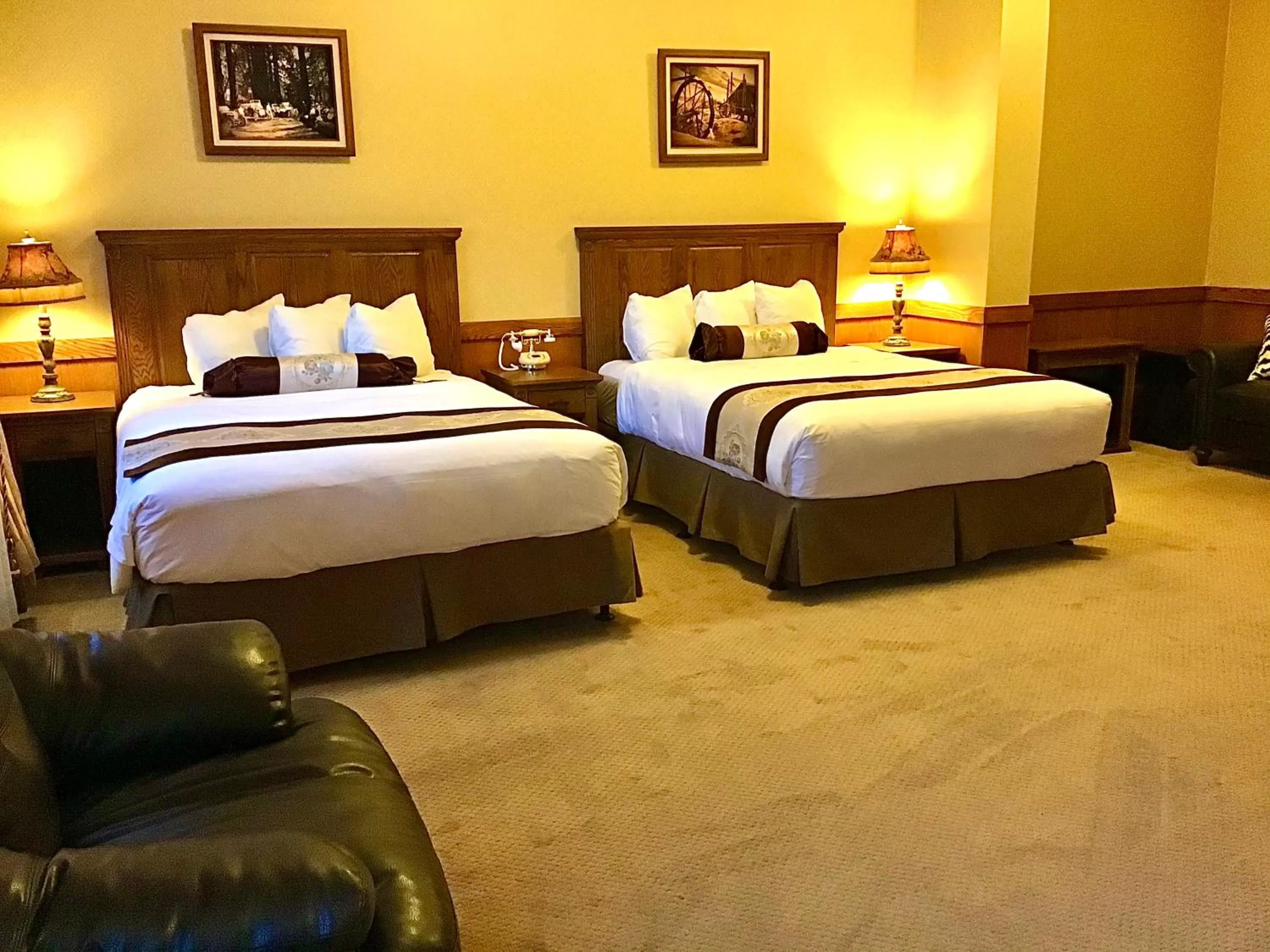 Bedroom, Bed in Eureka Inn, Trademark Collection by Wyndham