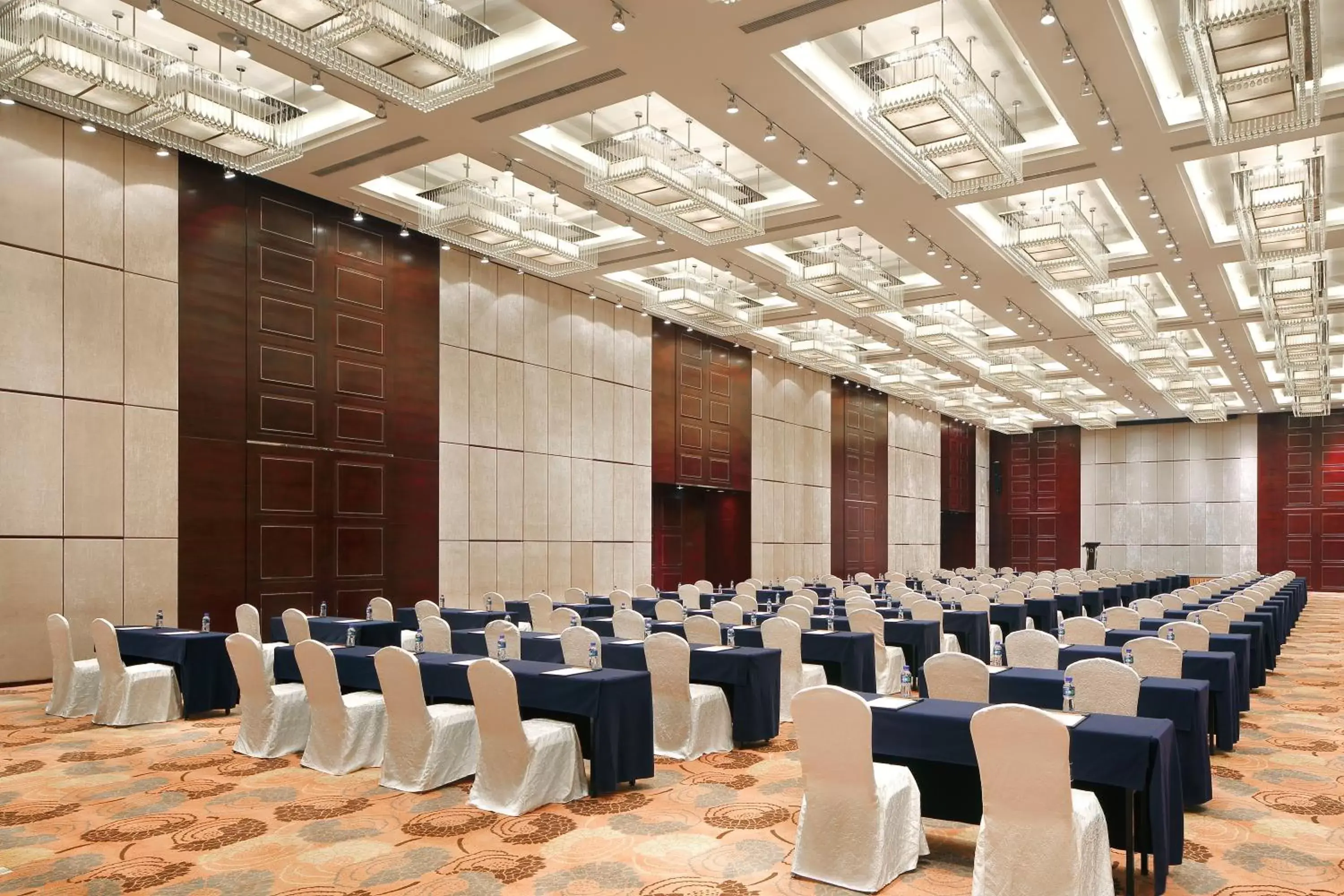 Banquet/Function facilities in The QUBE Hotel Shanghai – Pudong International Airport