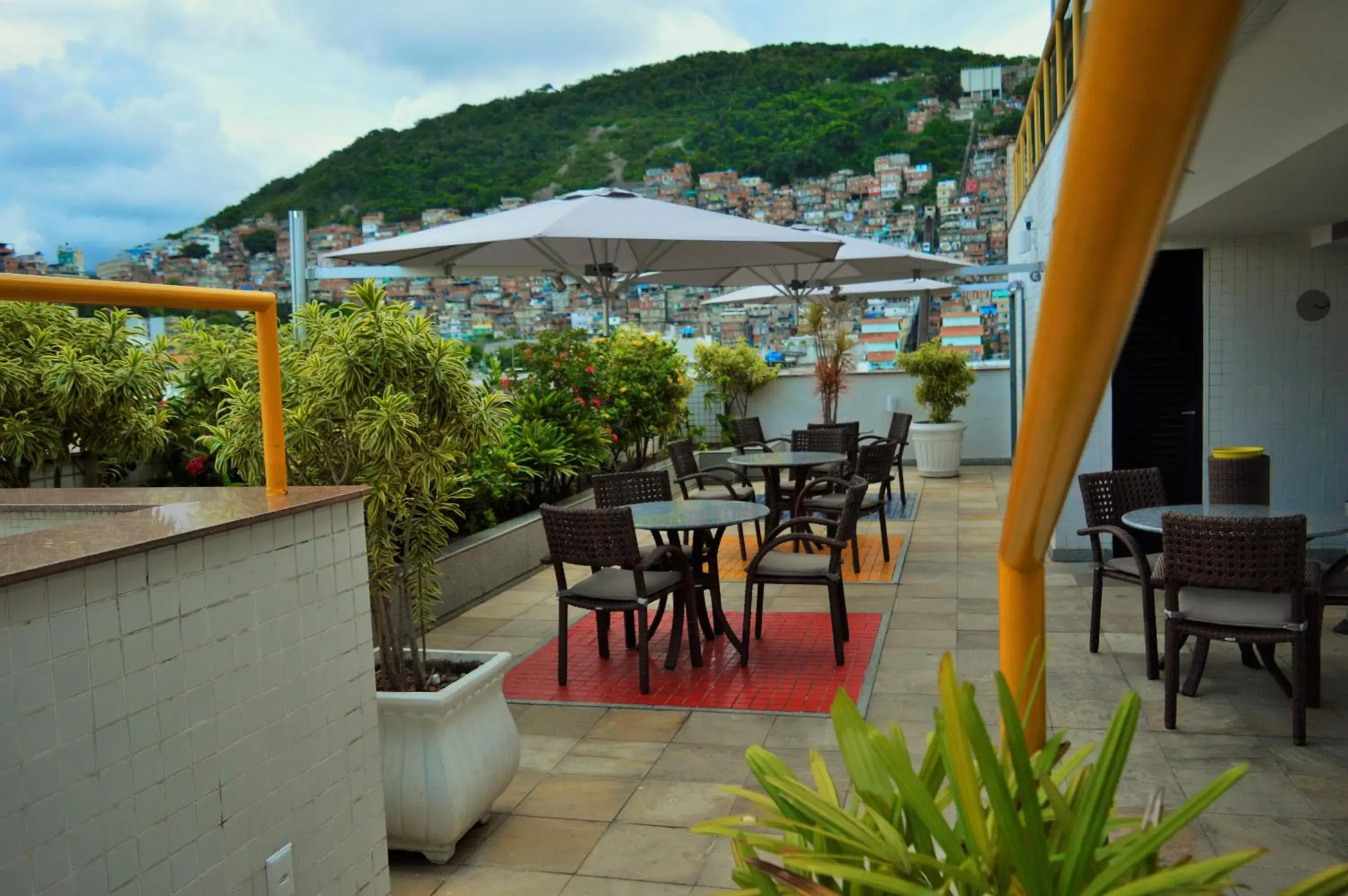 Area and facilities in South American Copacabana Hotel