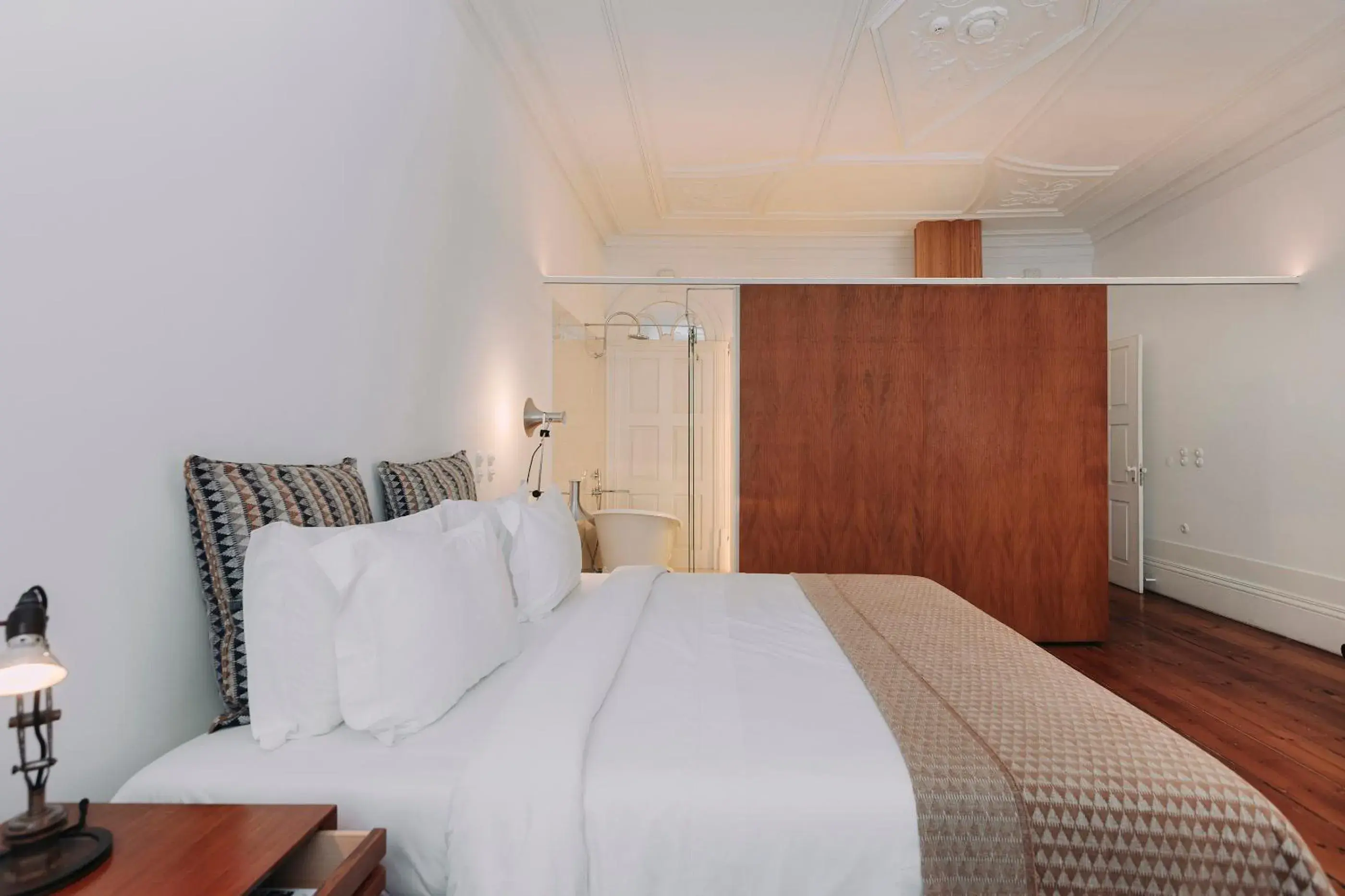 Bathroom, Bed in Rosa Et Al Townhouse