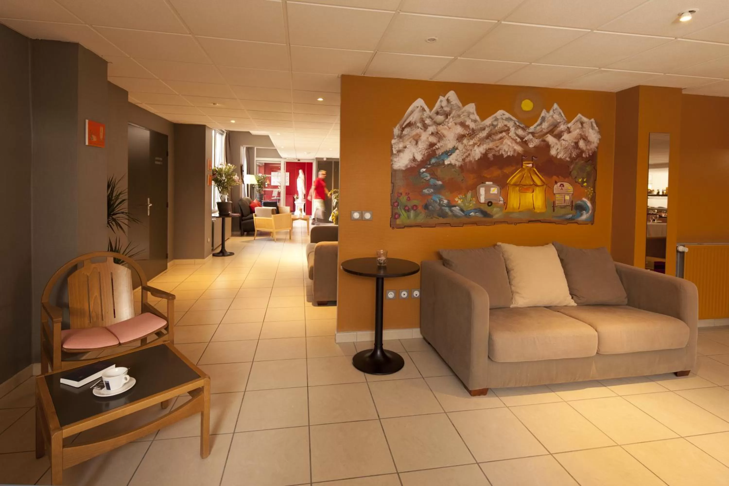 Facade/entrance in Villa Mariale by Popinns