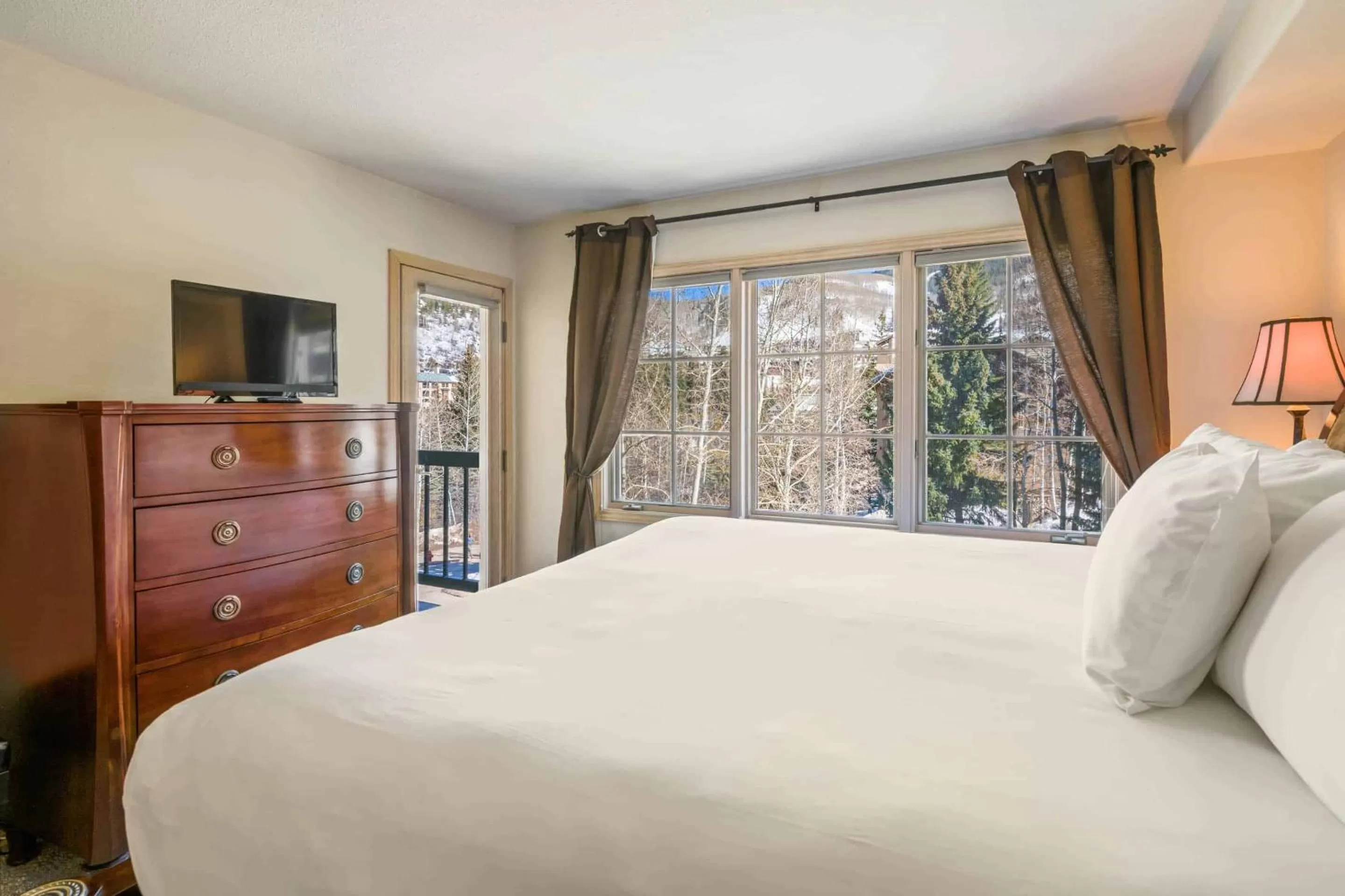 Bed in Borders Lodge by East West Hospitality