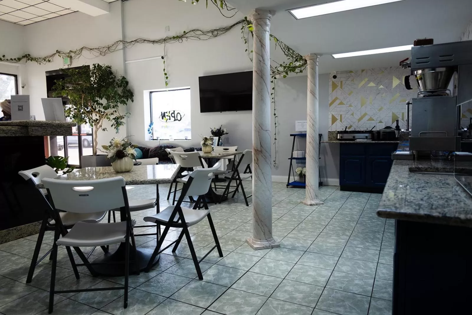 Breakfast in Envi Boutique Hotel Henderson-Evansville South