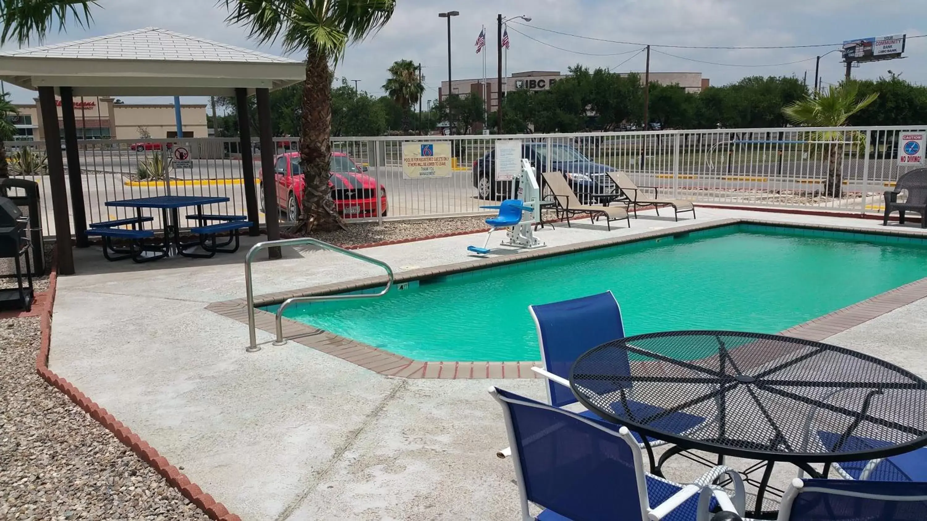 Swimming Pool in Motel 6-Eagle Pass, TX - Lakeside
