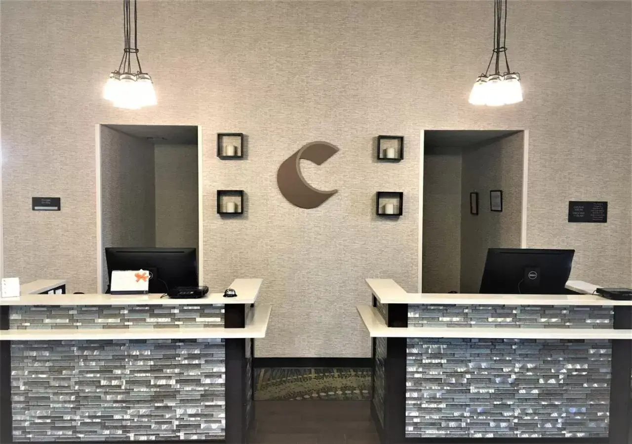 Lobby or reception in Comfort Suites Airport Nashville