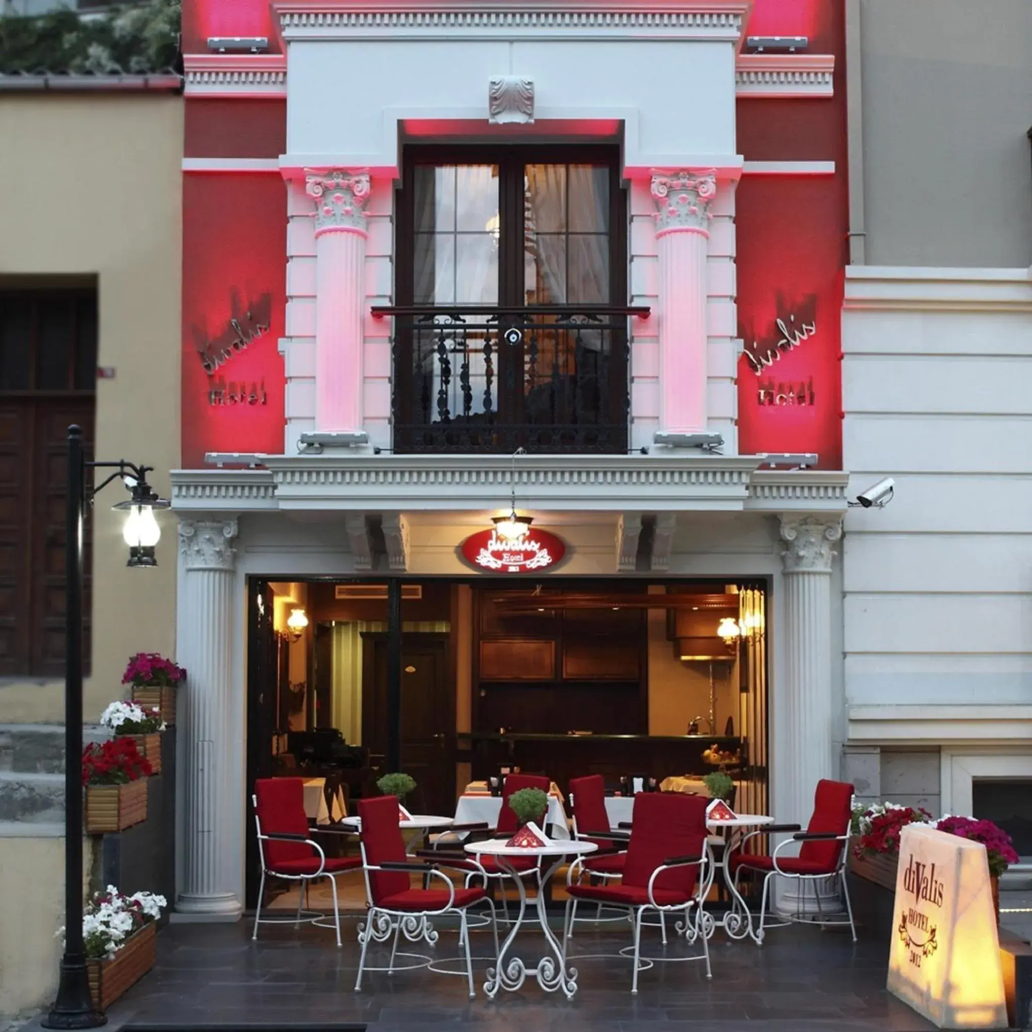 Property building, Restaurant/Places to Eat in Divalis Hotel