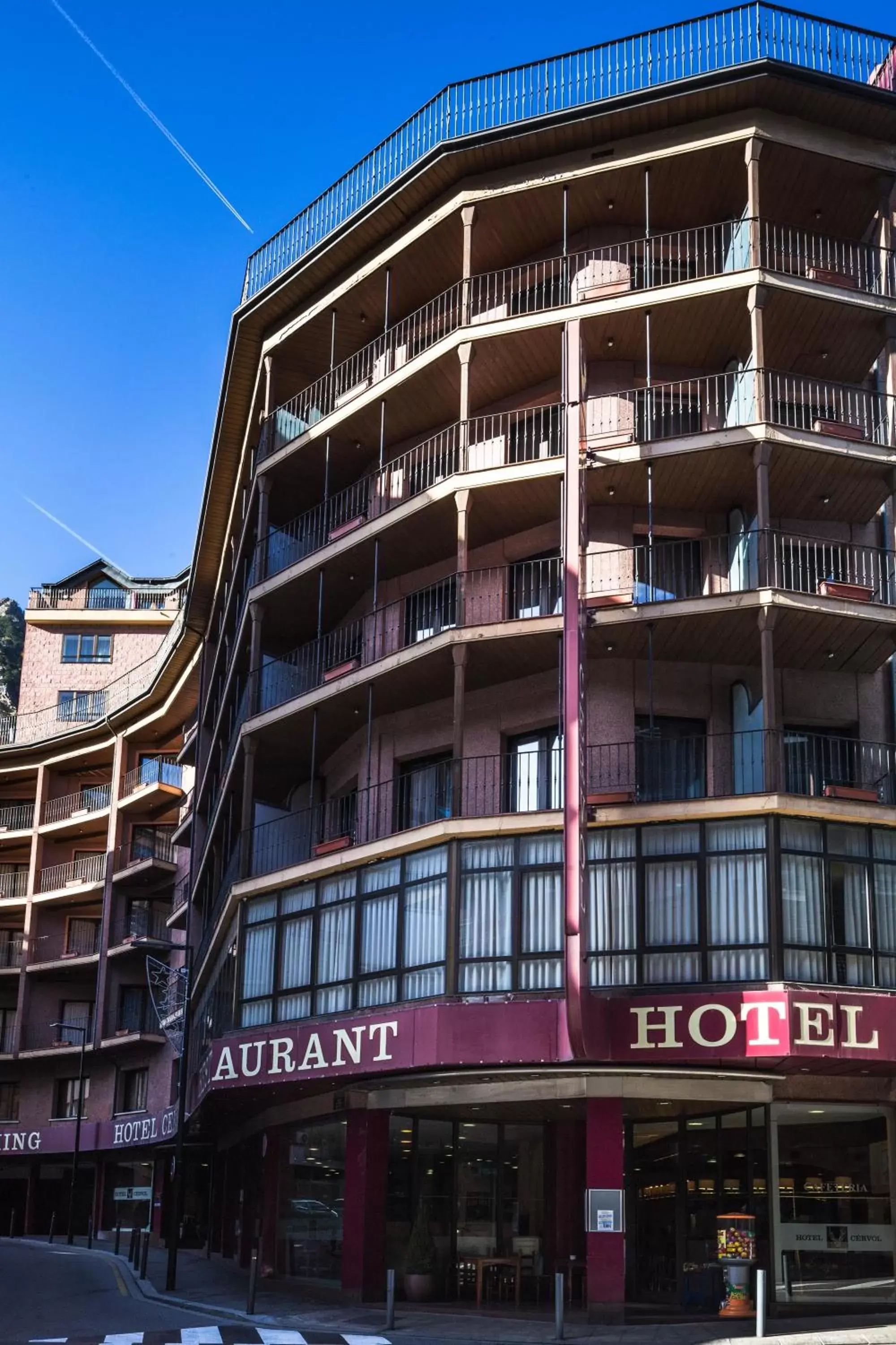 Facade/entrance, Property Building in Hotel Cervol