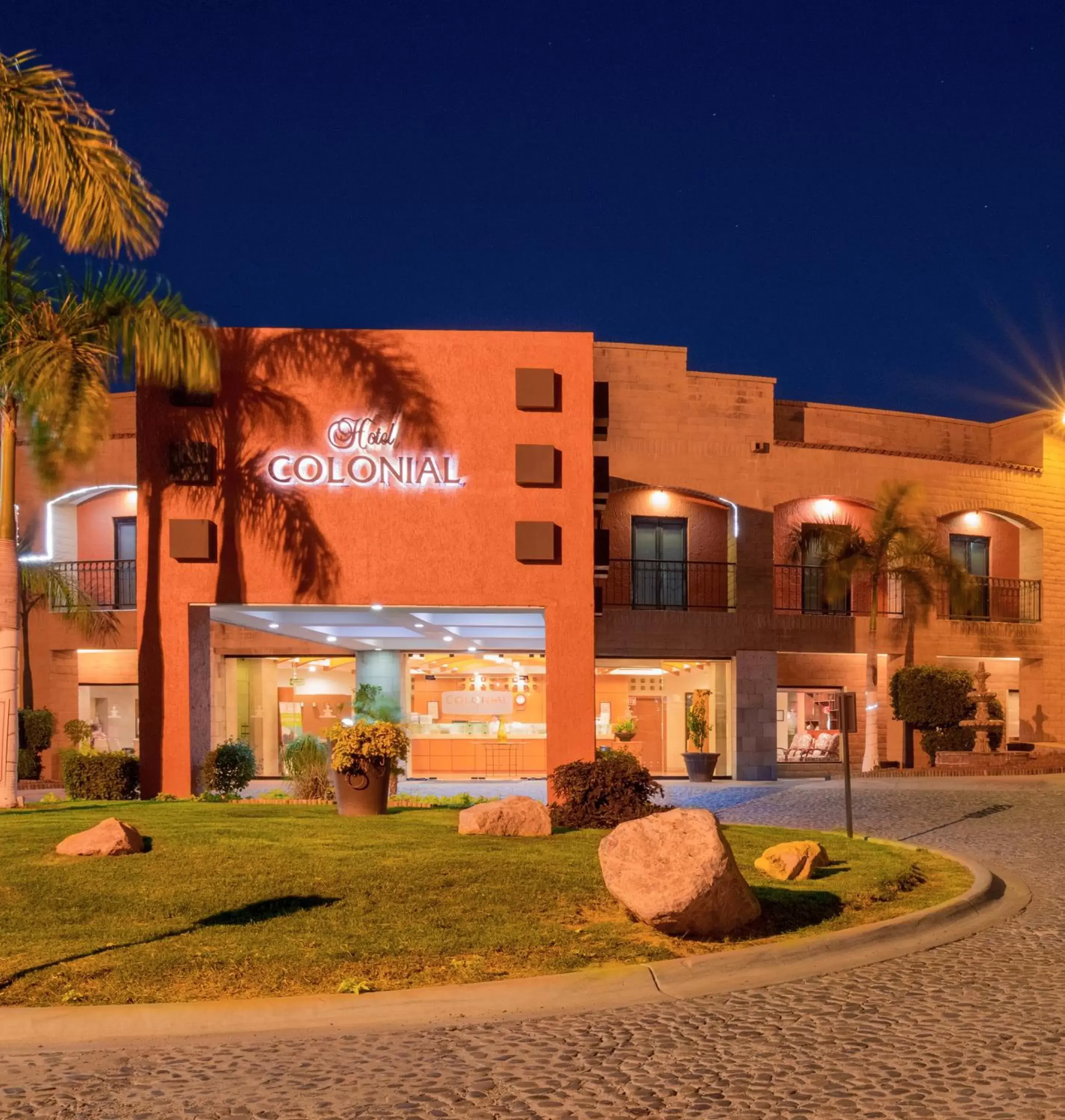 Nearby landmark, Property Building in Hotel Colonial Hermosillo