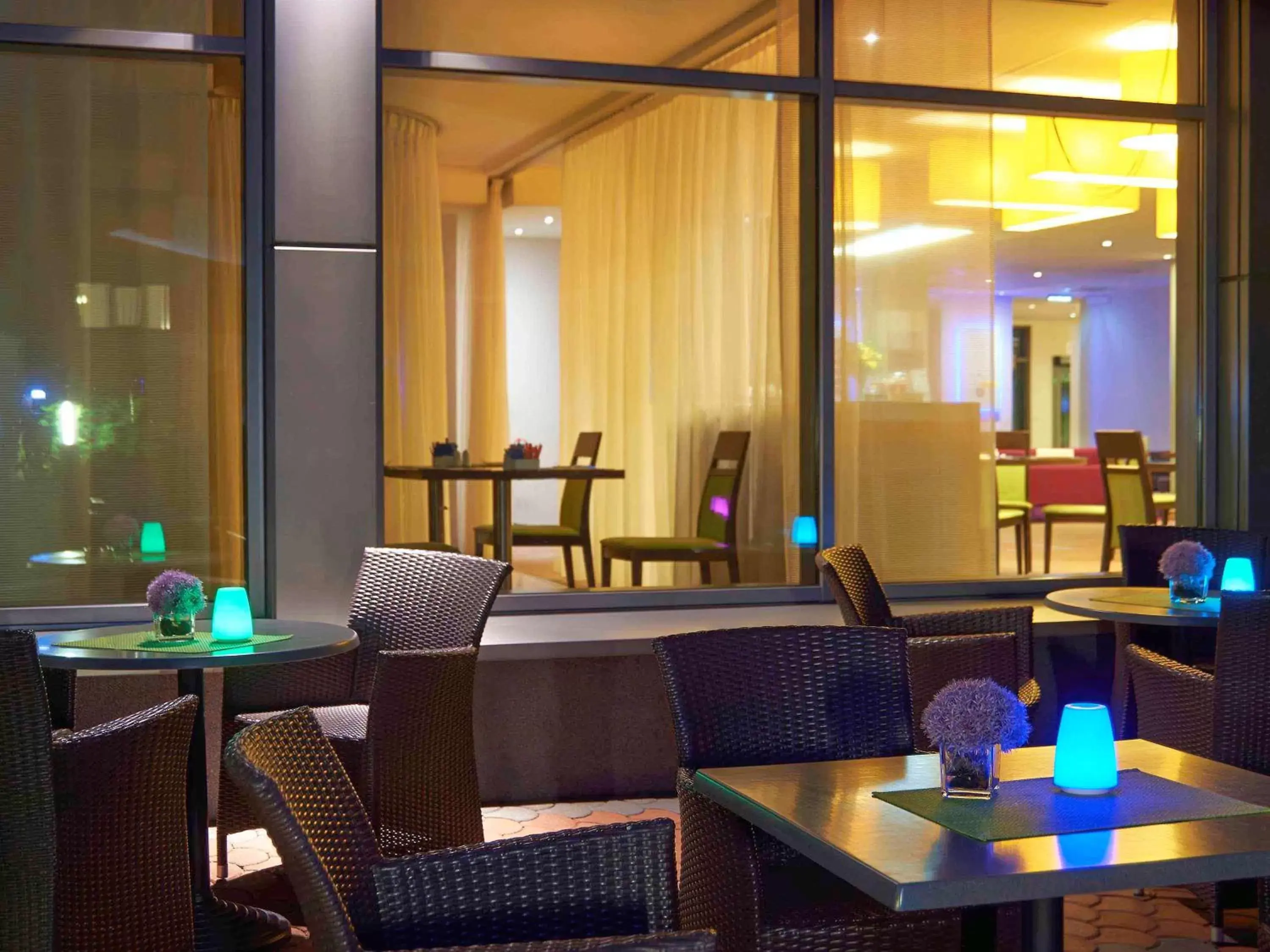 Lounge or bar, Restaurant/Places to Eat in Novotel Poznań Malta