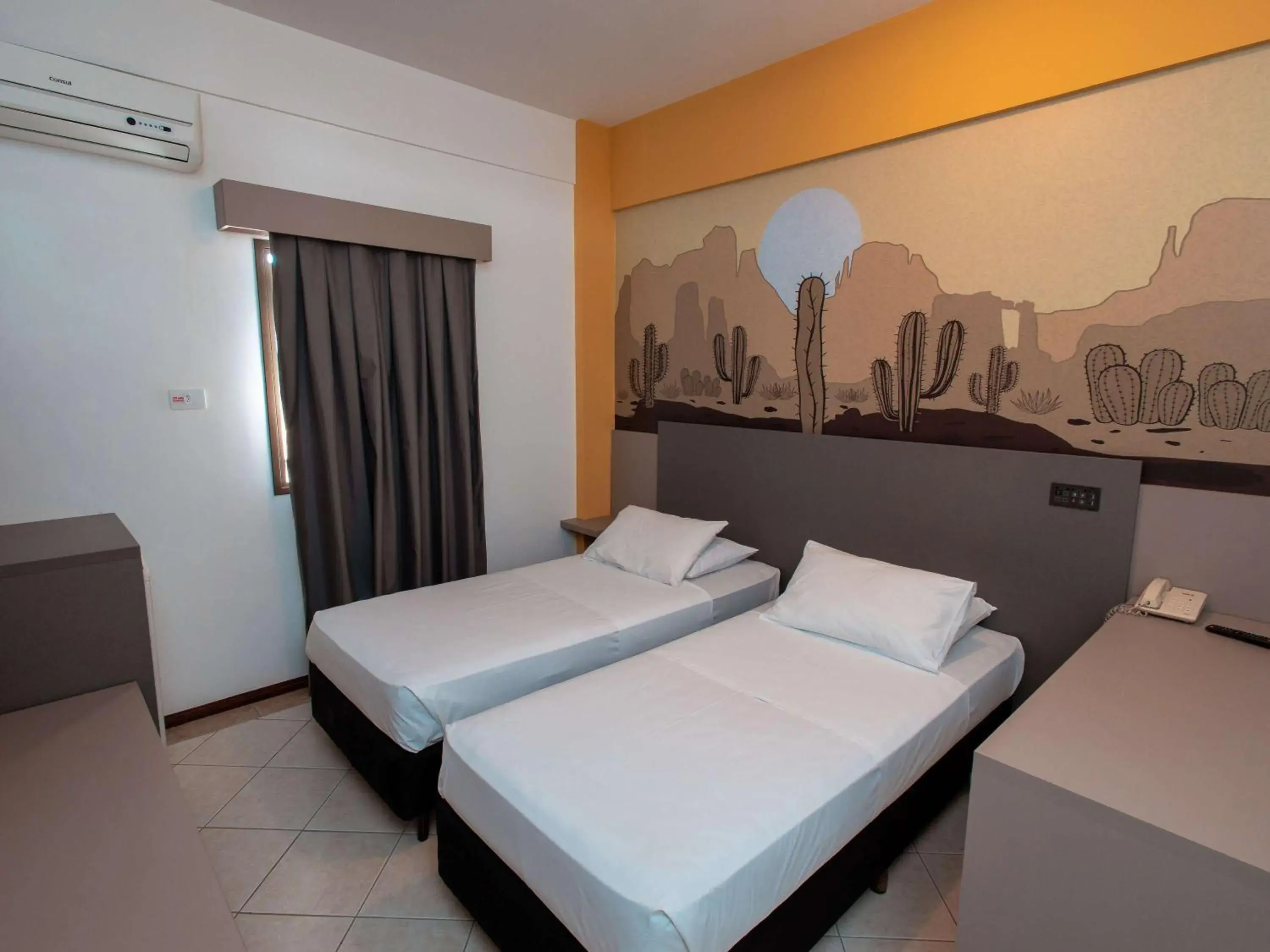Bedroom, Bed in Hotel Portal D'Oeste