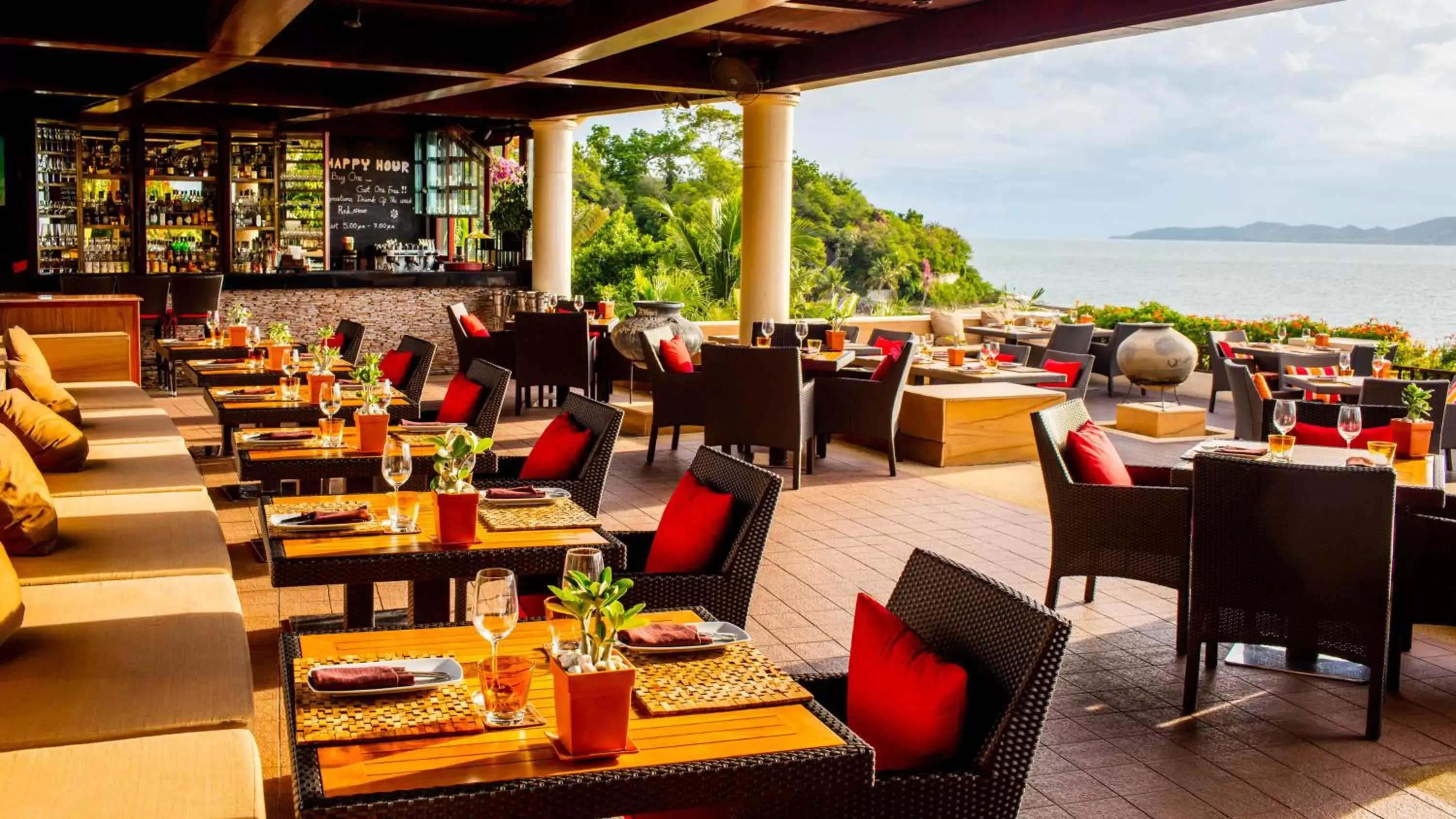 Restaurant/Places to Eat in InterContinental Pattaya Resort, an IHG Hotel