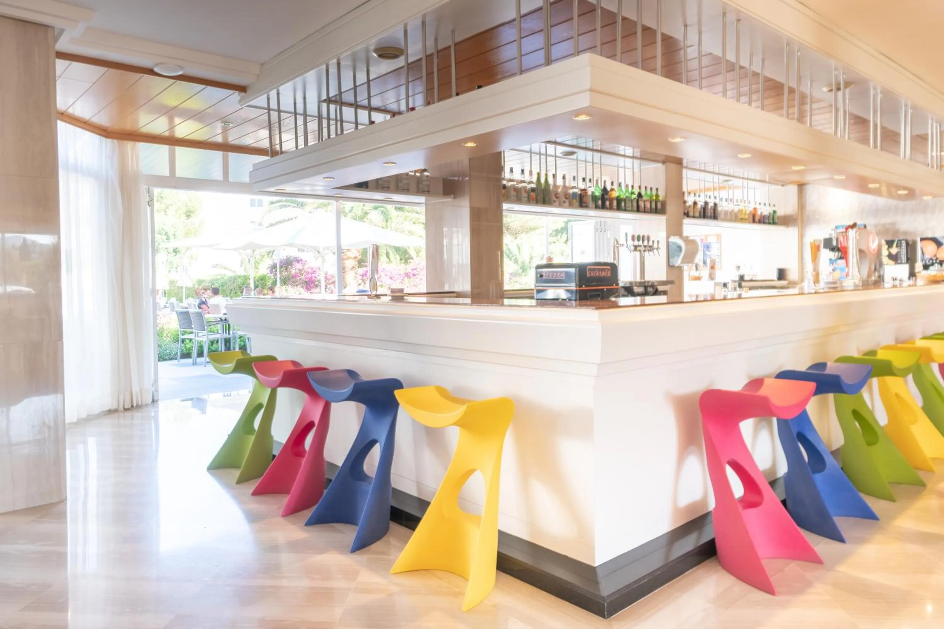 Lounge or bar in Hotel Millor Sol