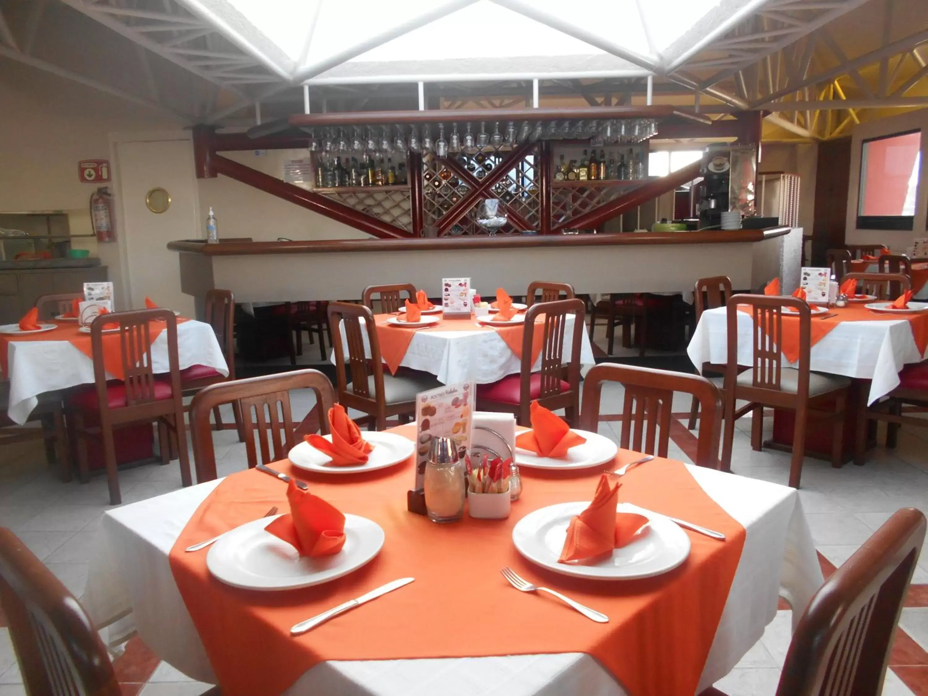 Restaurant/places to eat in Hotel Puente Real Restaurant/places to eat in Hotel Puente Real