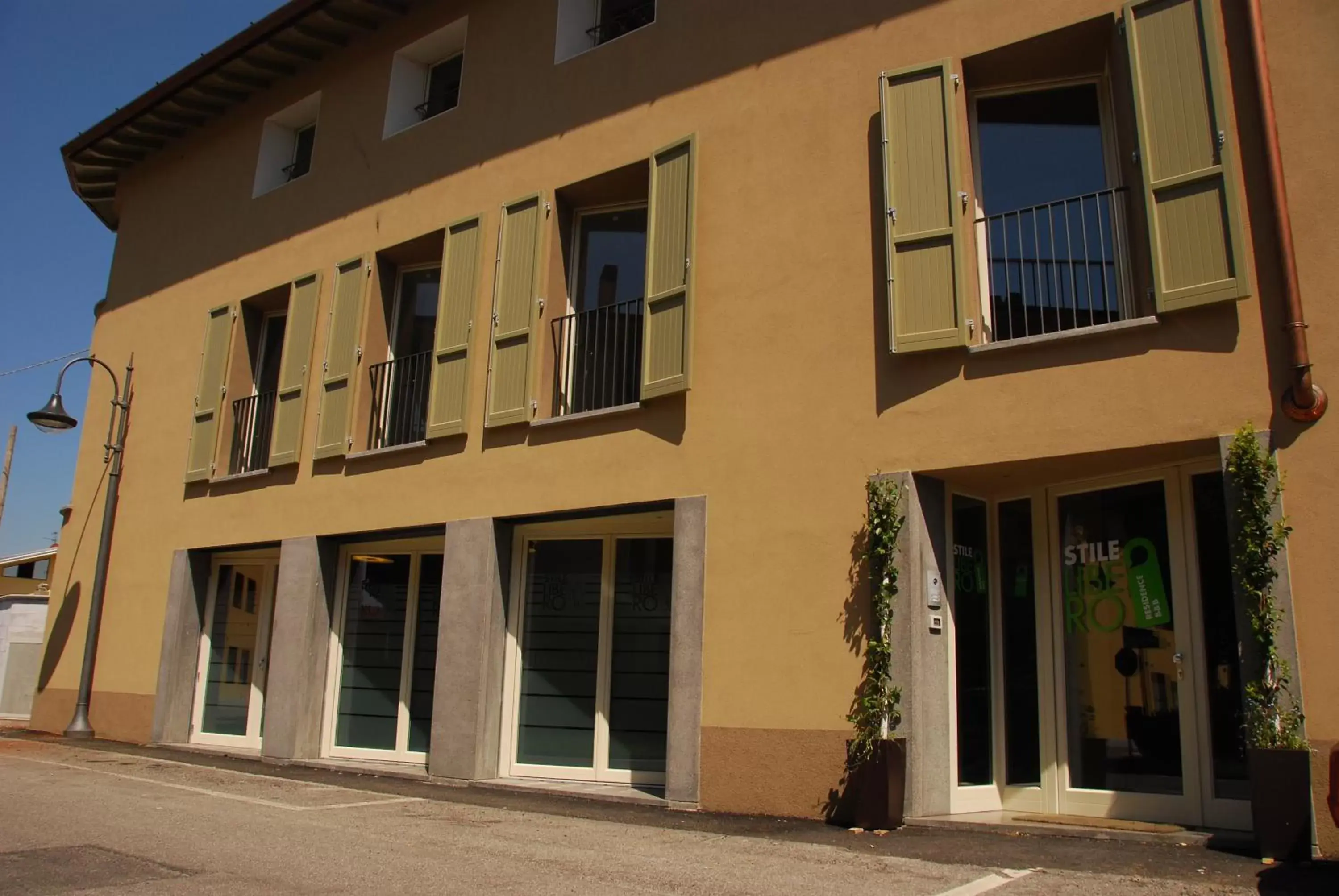 Facade/entrance, Property Building in Stile Libero