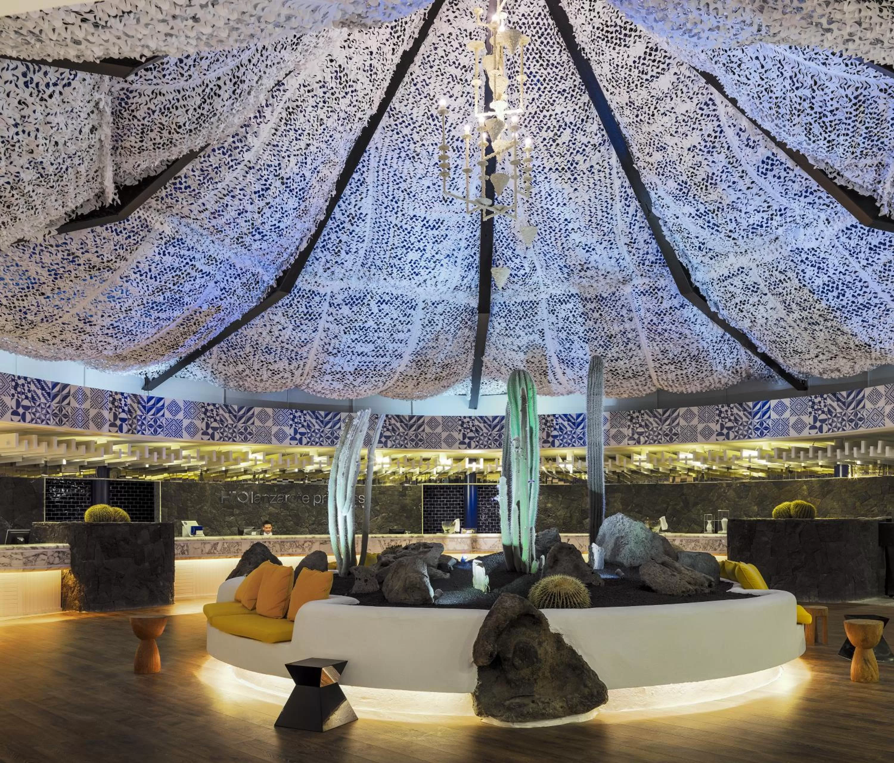 Lobby or reception in H10 Lanzarote Princess