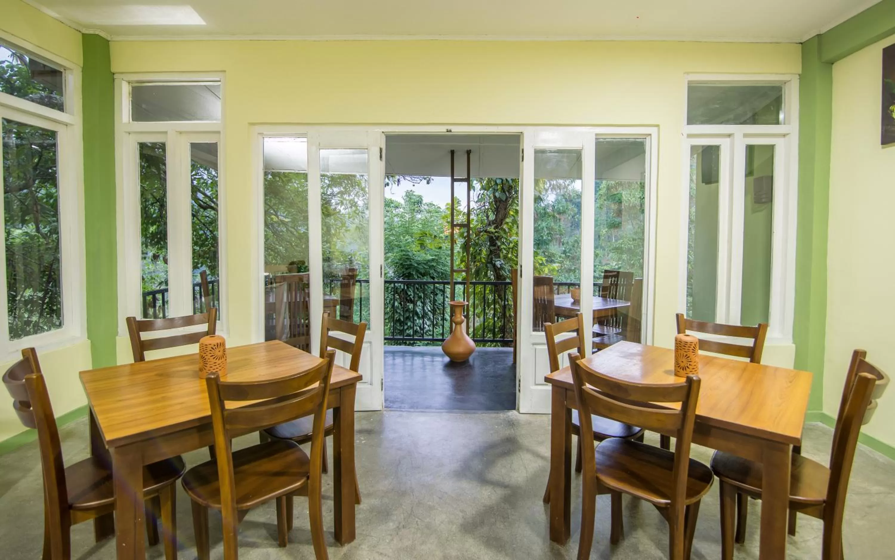 Restaurant/places to eat in Old Frankland Kandy Luxury Boutique Hotel