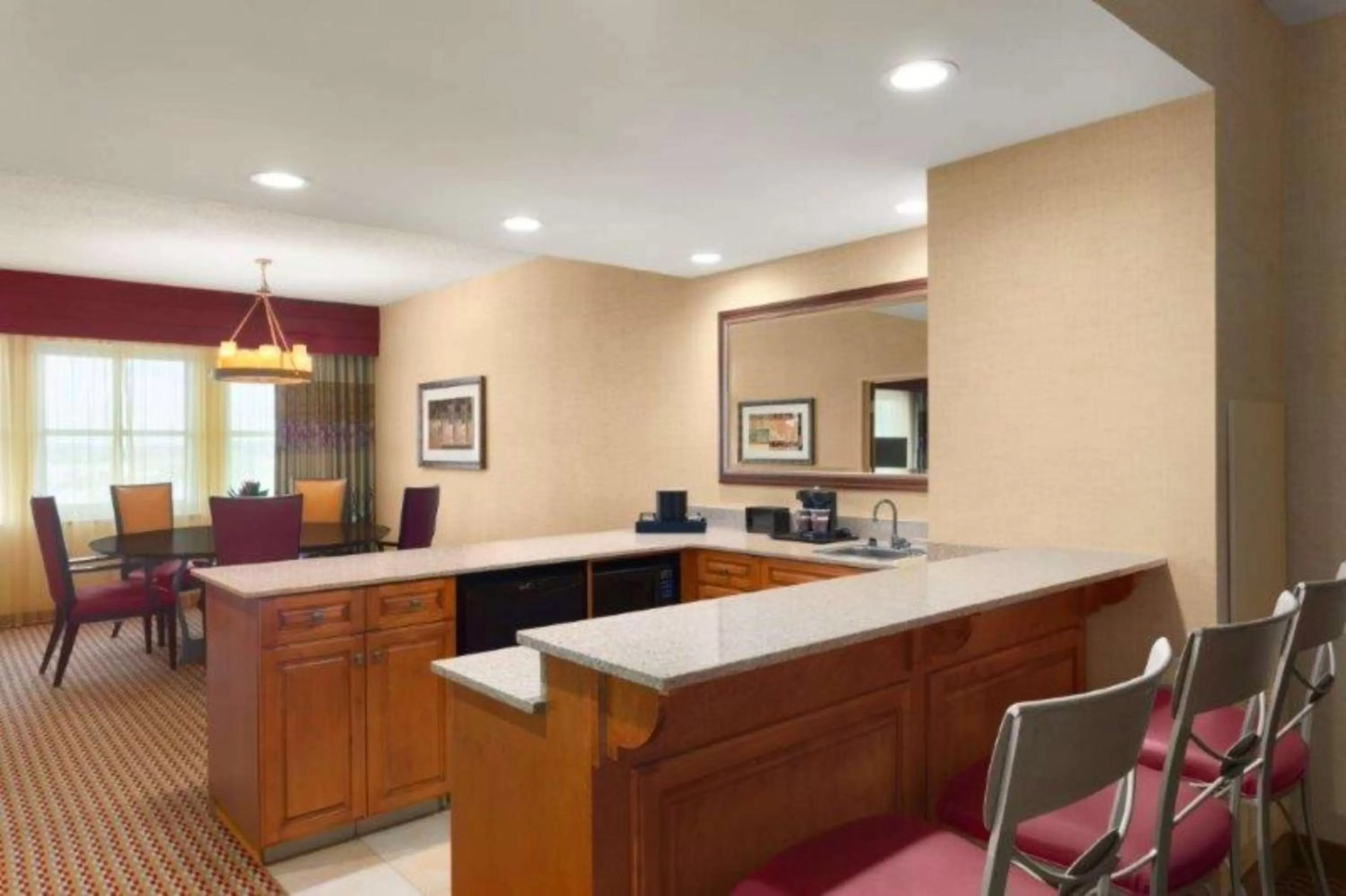 Living room in Embassy Suites Northwest Arkansas - Hotel, Spa & Convention Center