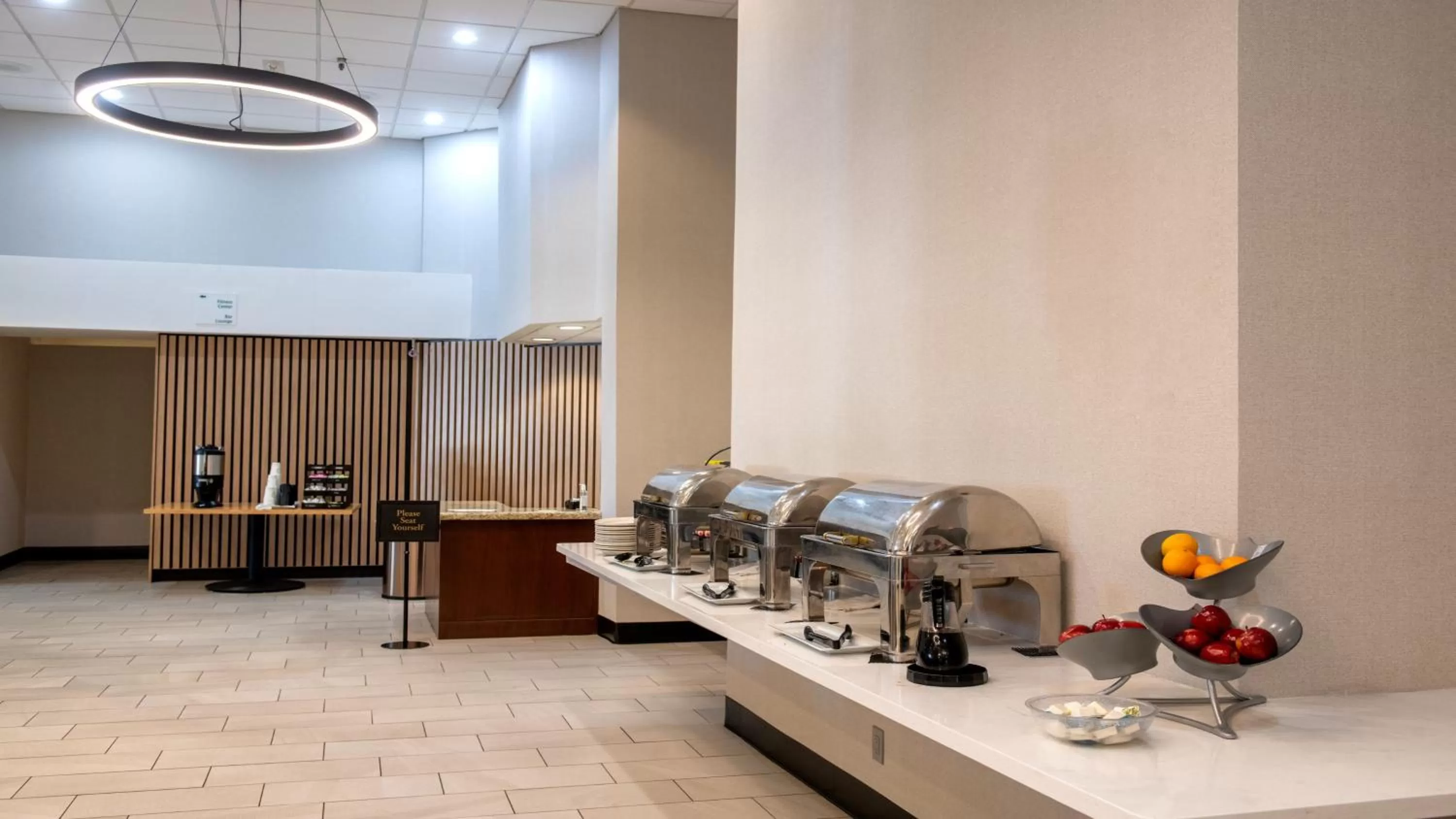 Coffee/tea facilities in Holiday Inn Phoenix-Mesa Chandler by IHG