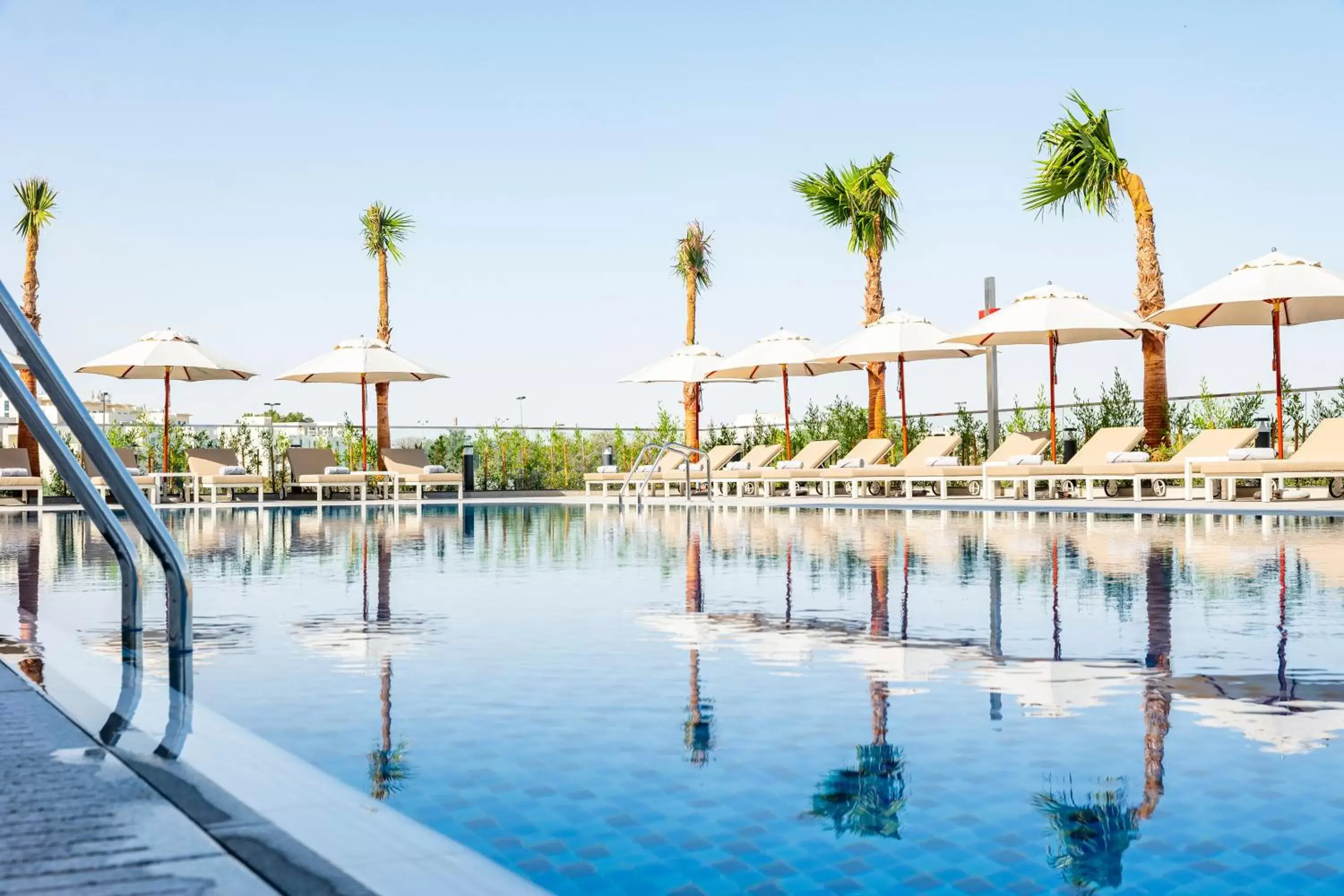 Swimming Pool in Remal Hotel