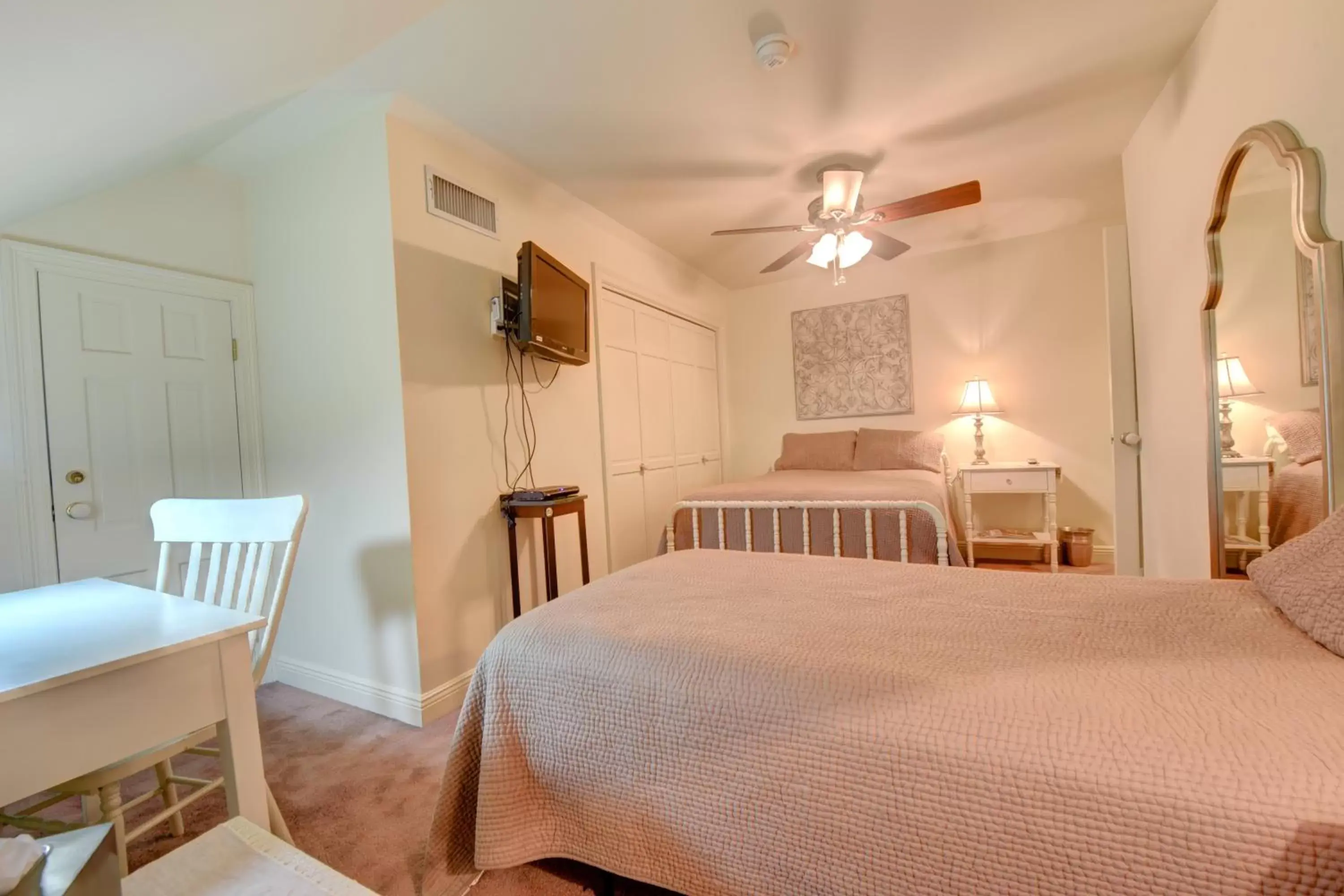 Bedroom, Bed in A Chateau on the Bayou Bed & Breakfast