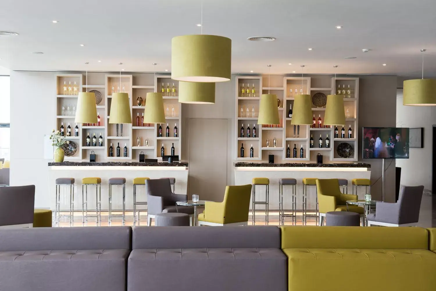 Lounge or bar in Vila Gale Collection Sintra Lounge or bar in Vila Gale Collection Sintra