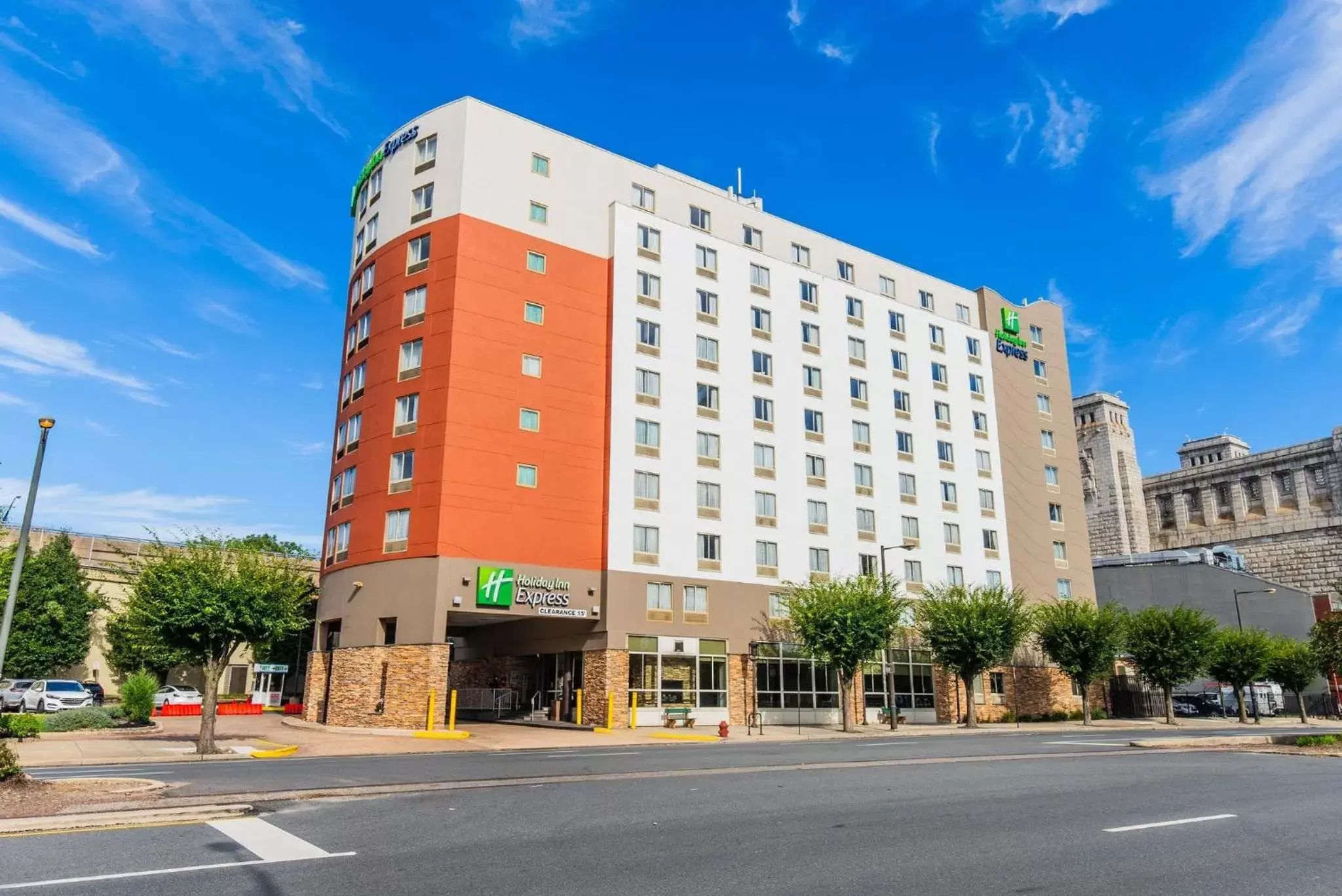 Property Building in Holiday Inn Express Philadelphia Penn's Landing, an IHG Hotel