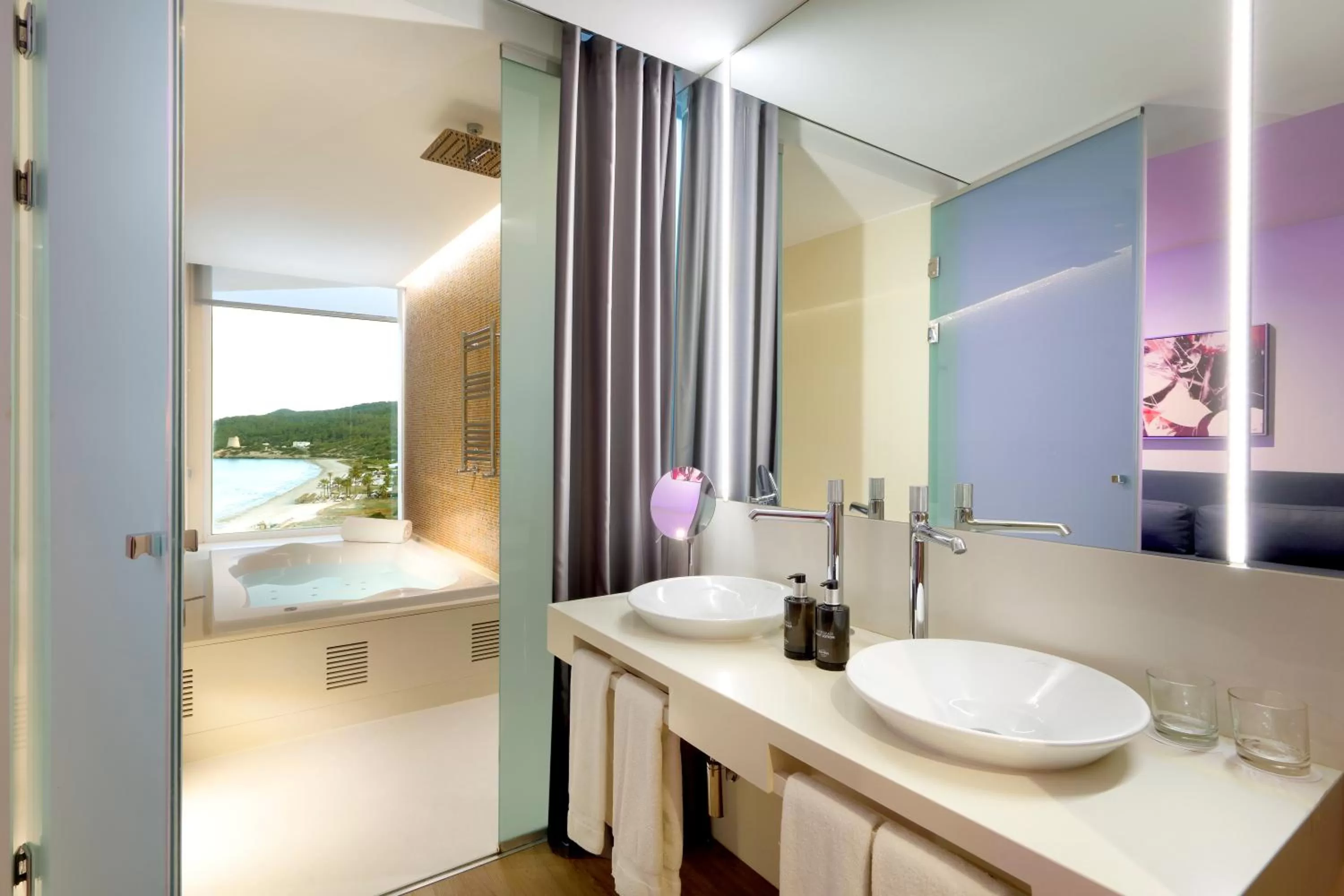 Bathroom, Bed in Hard Rock Hotel Ibiza