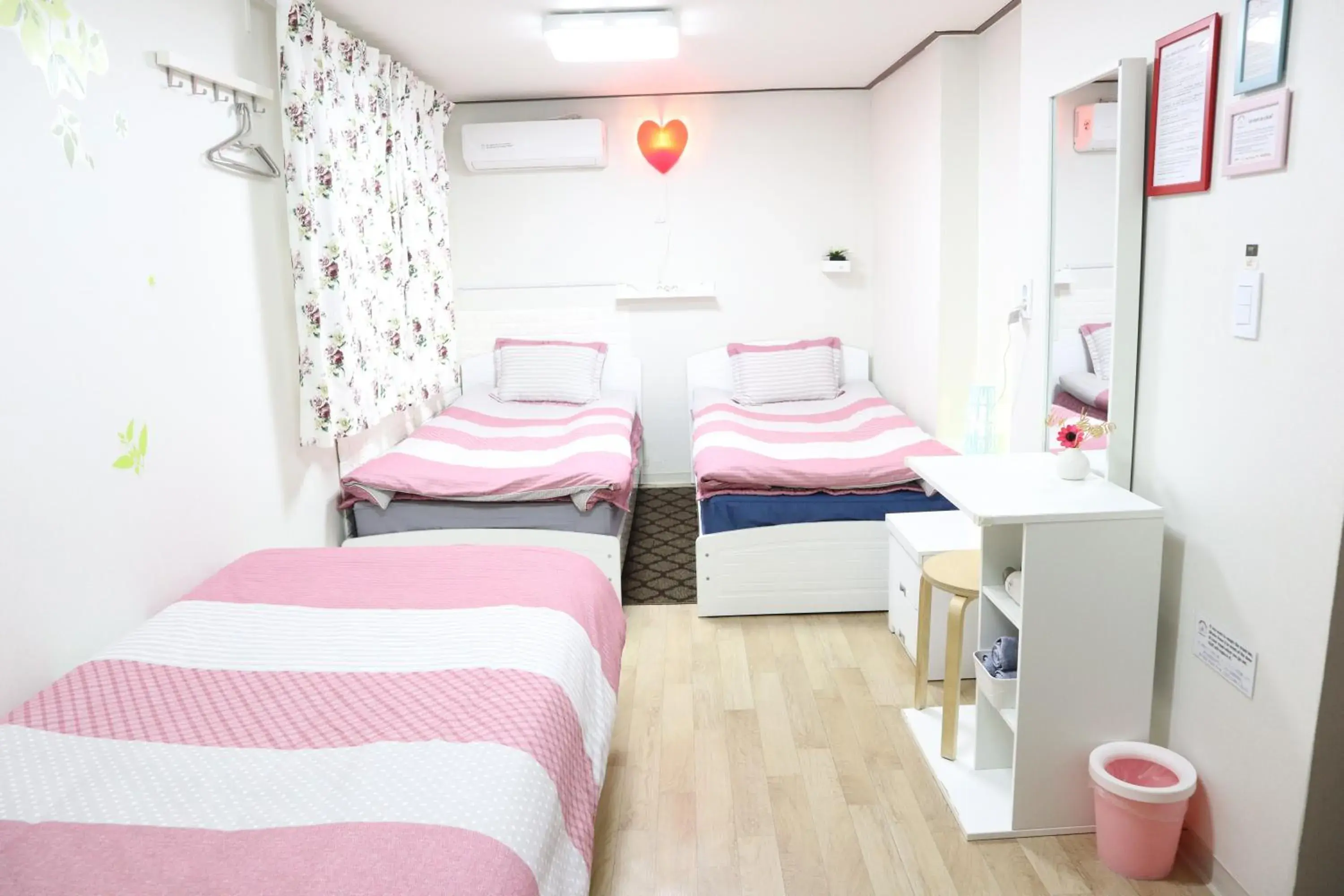 Photo of the whole room, Bed in Jeong House Hongdae
