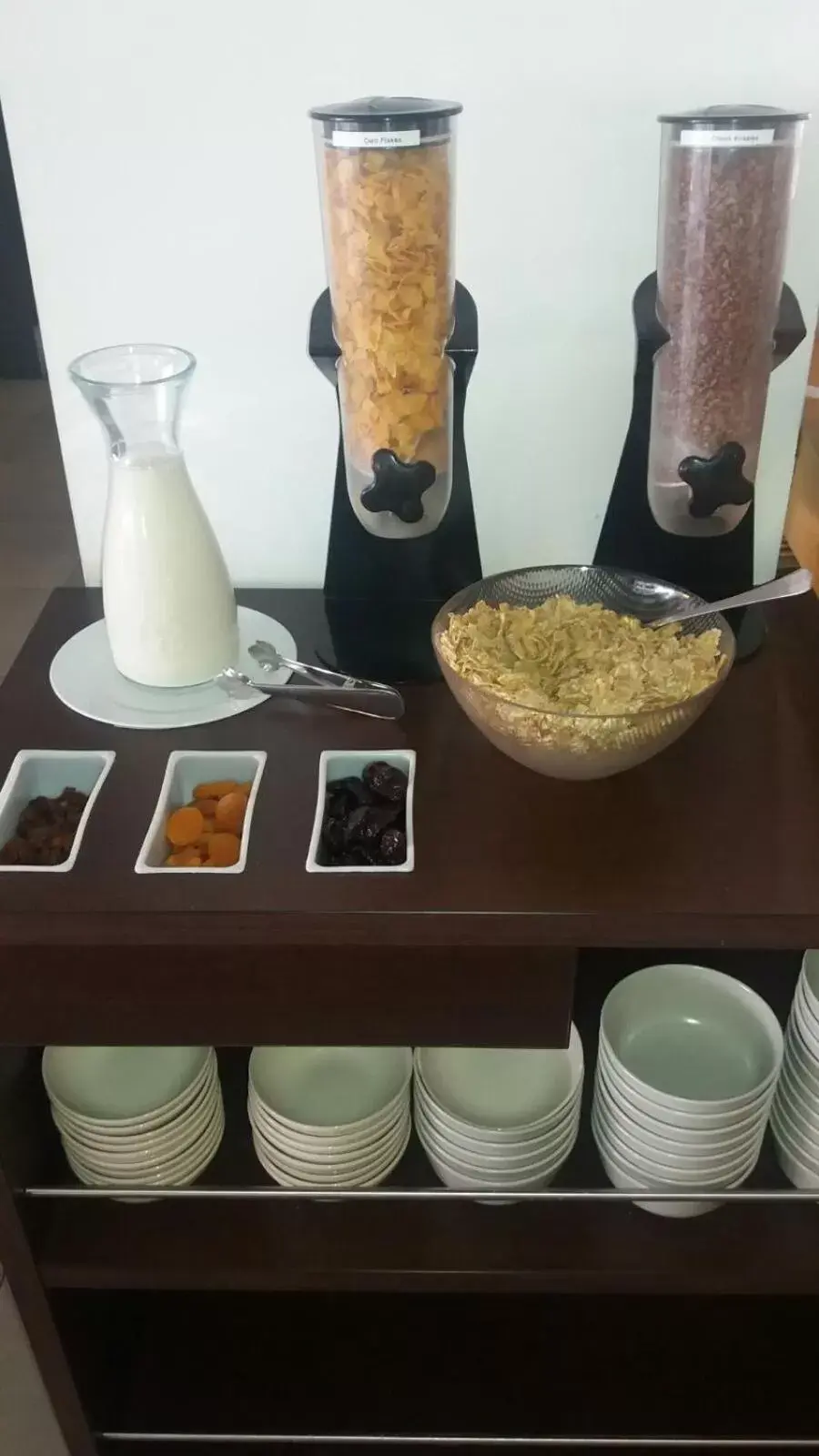 Buffet breakfast, Food in Eco Alcalá Suites