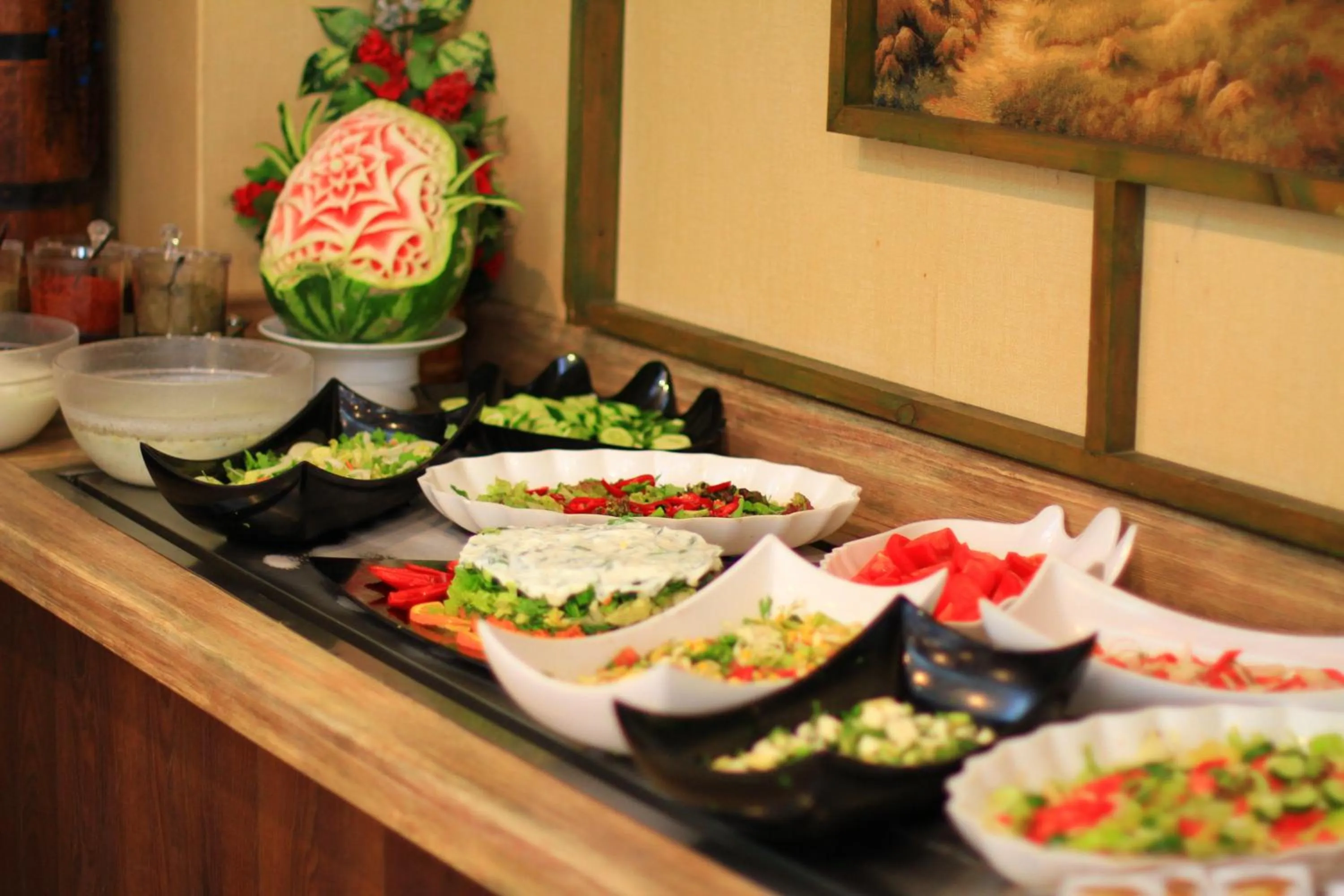 Restaurant/places to eat in Myra Hotel