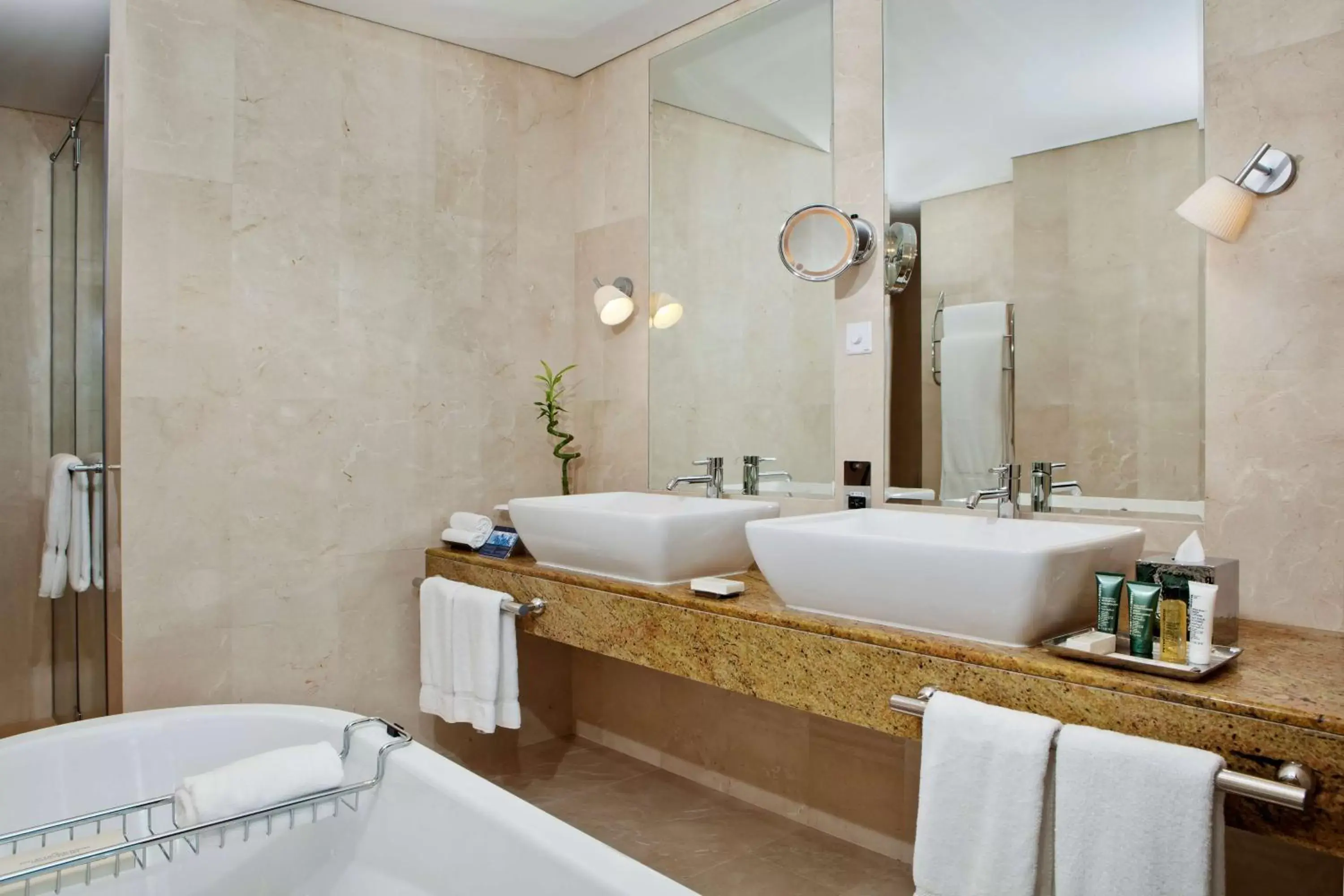 Bathroom in Hilton Doha