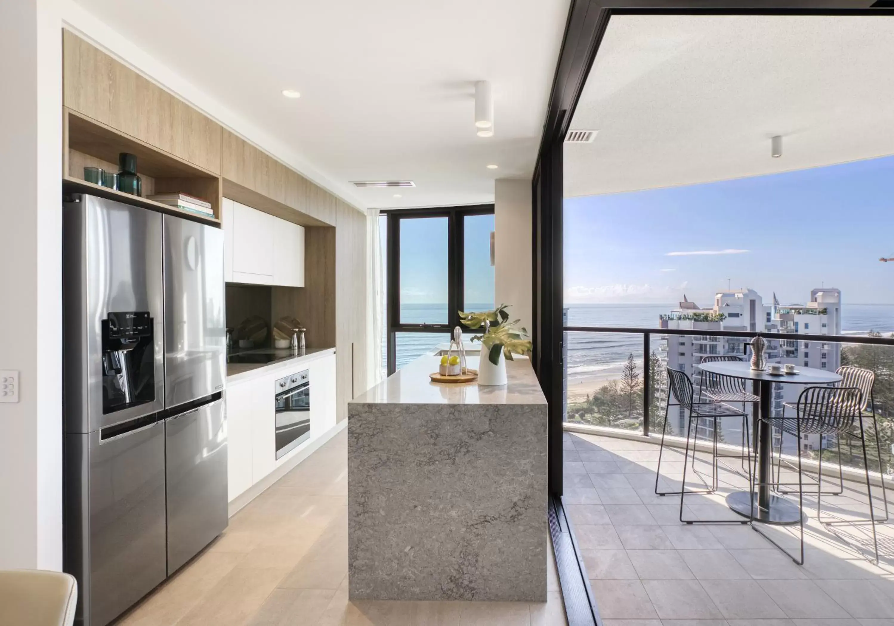 Kitchen/Kitchenette in Vue Broadbeach