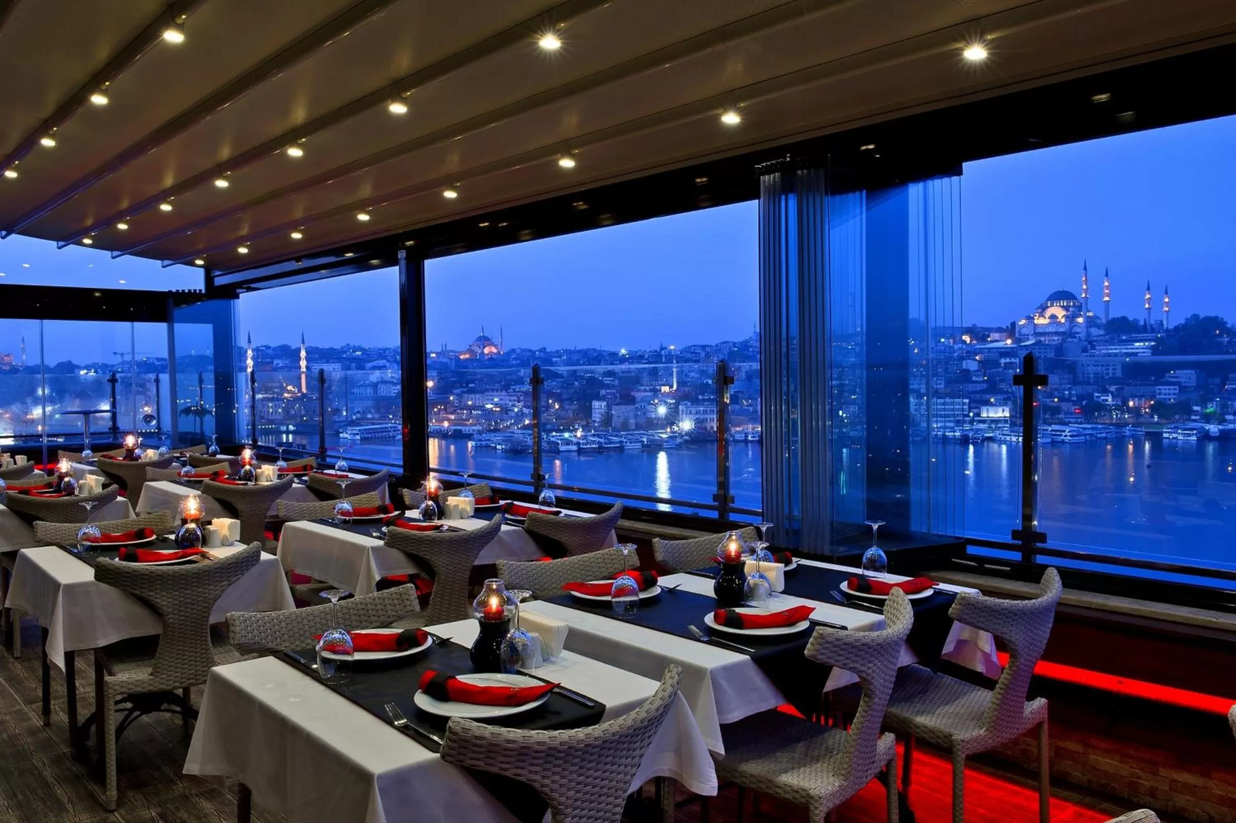 Restaurant/places to eat in Istanbul Golden City Hotel