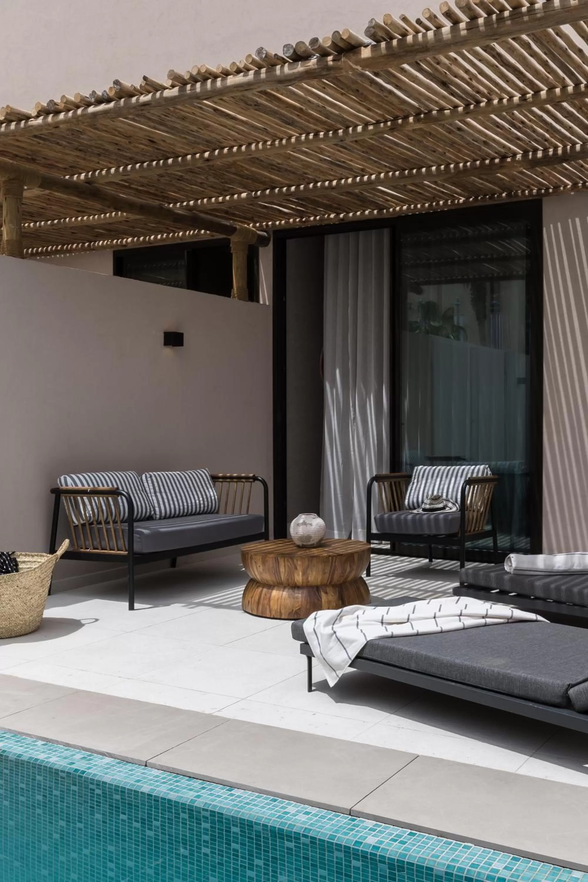 Seating area in NOW-VX adults only