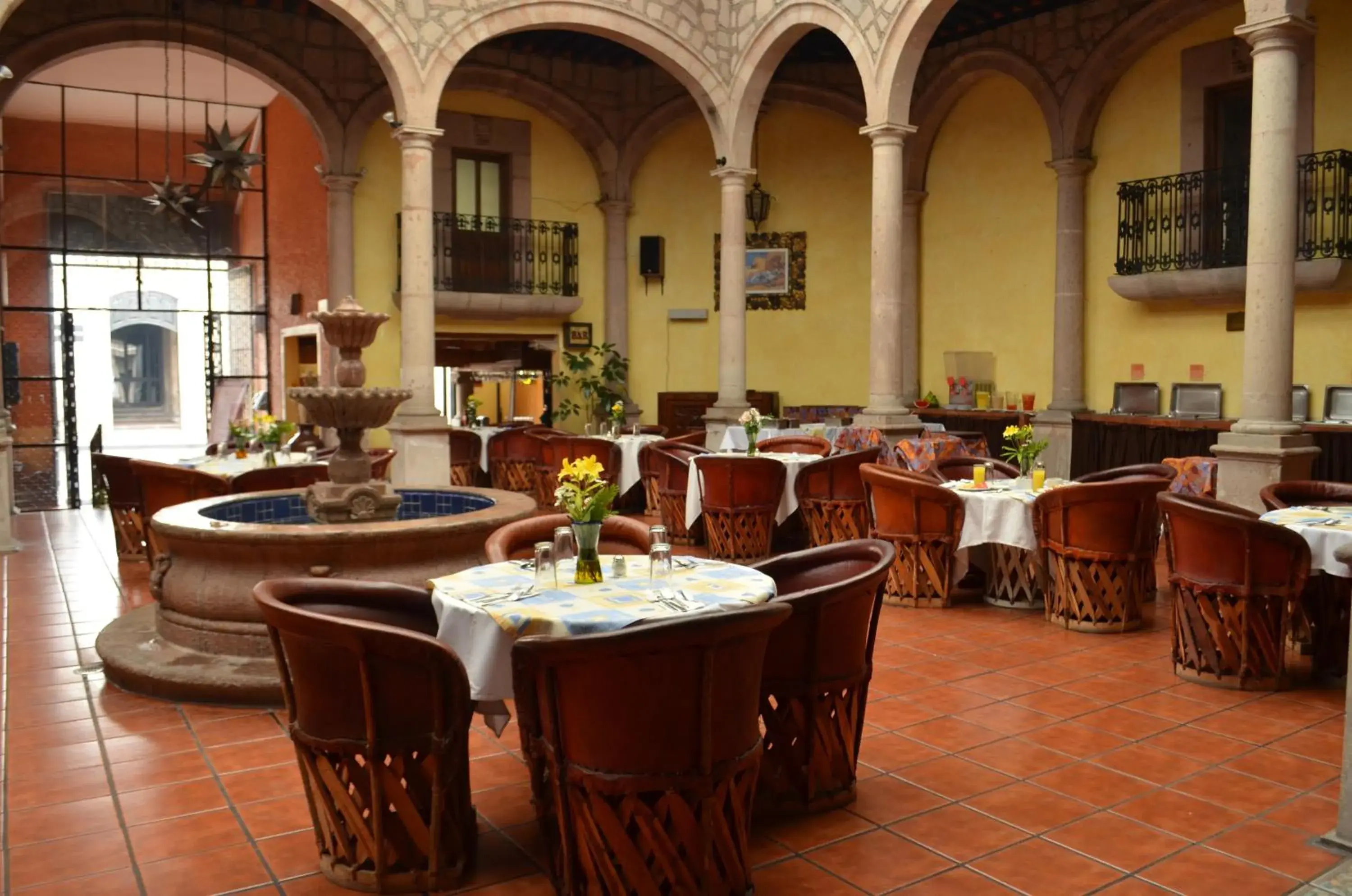 Restaurant/Places to Eat in Howard Johnson Calle Real Morelia