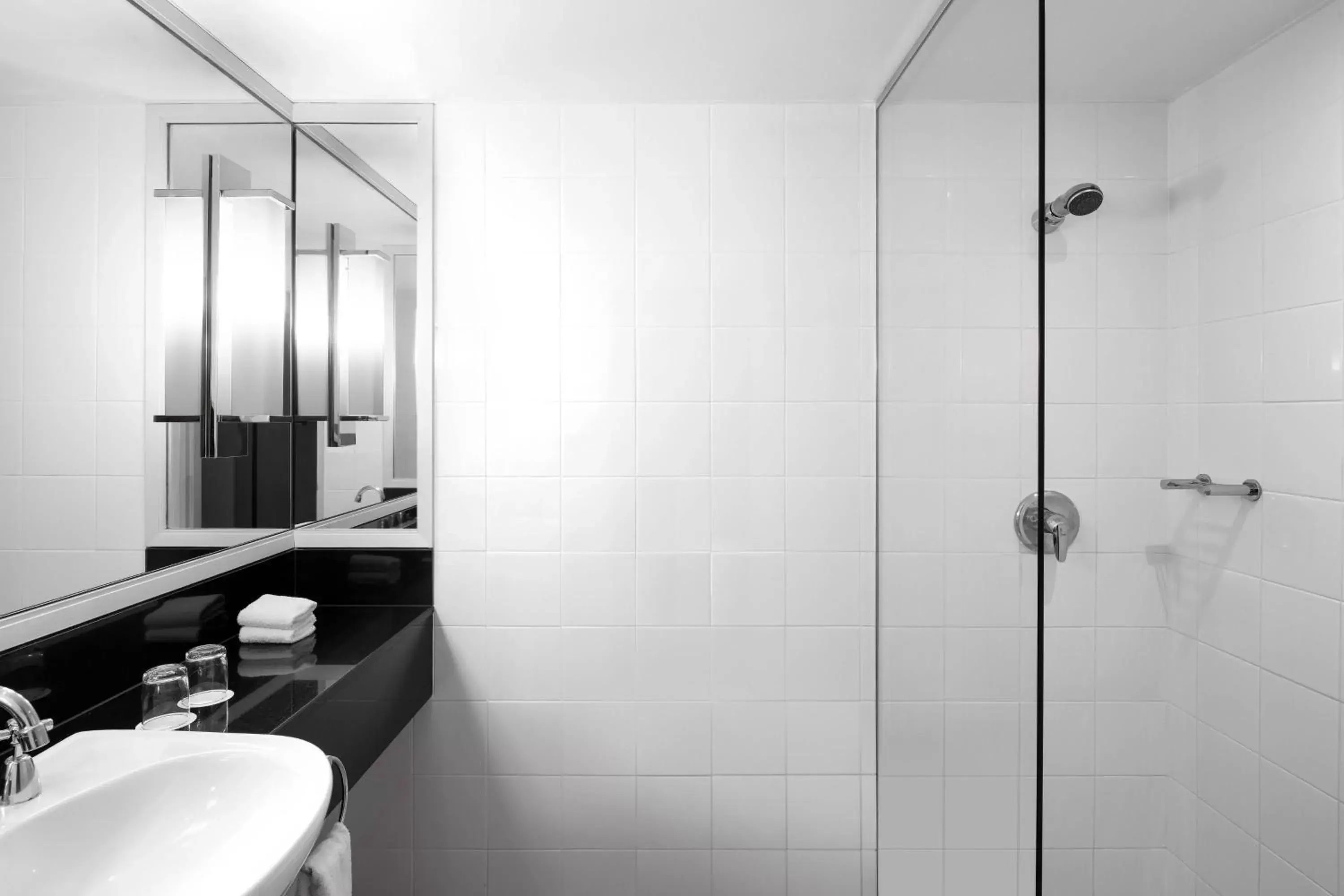 Bathroom in Sydney Harbour Marriott Hotel at Circular Quay