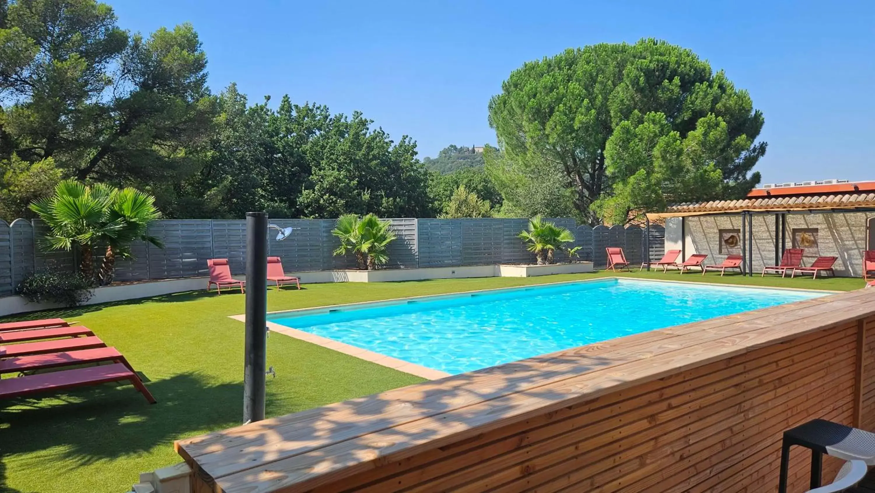 Pool view, Swimming Pool in Best Western Terre de Provence
