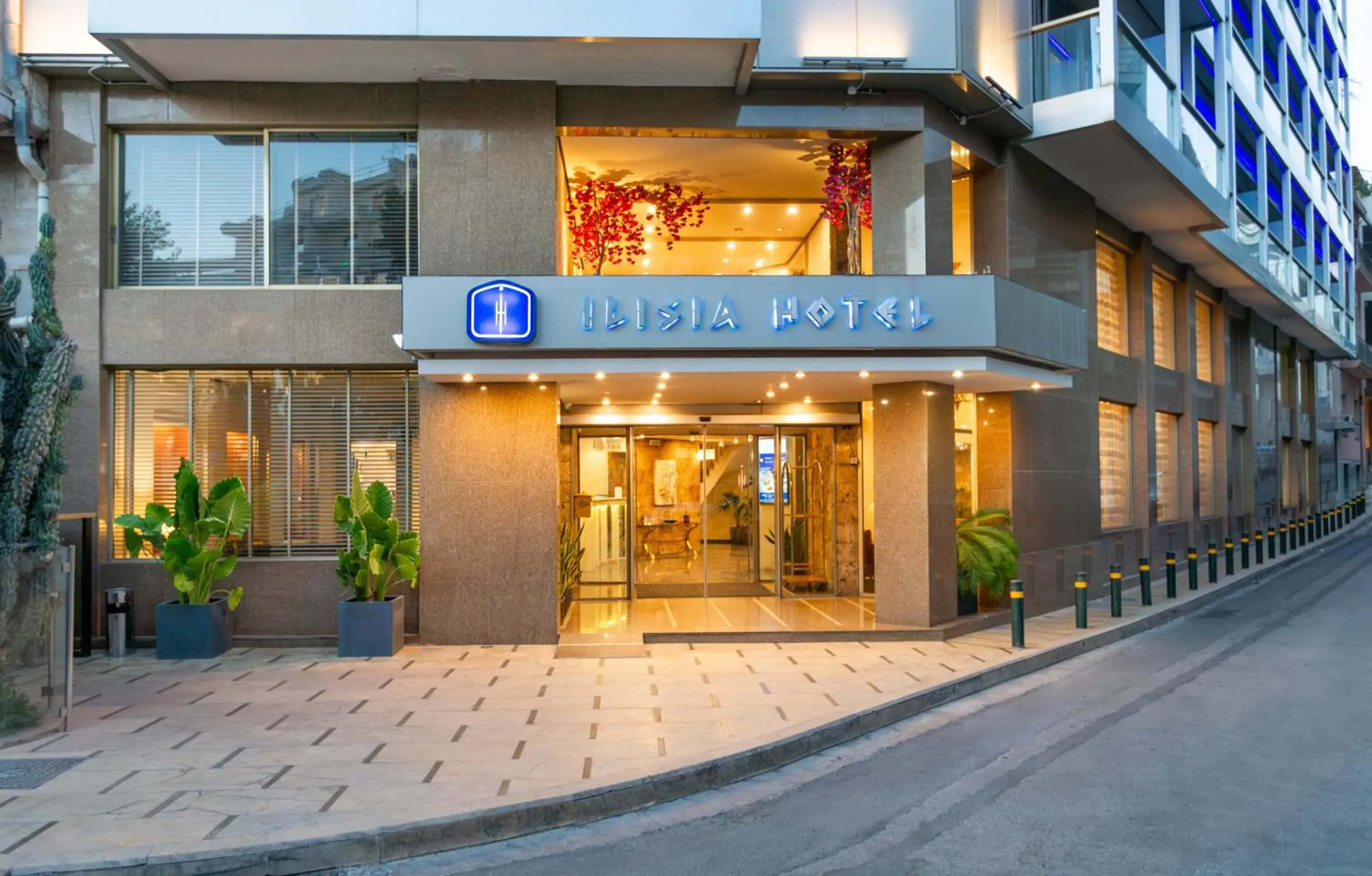 Facade/entrance in Ilisia Hotel Athens