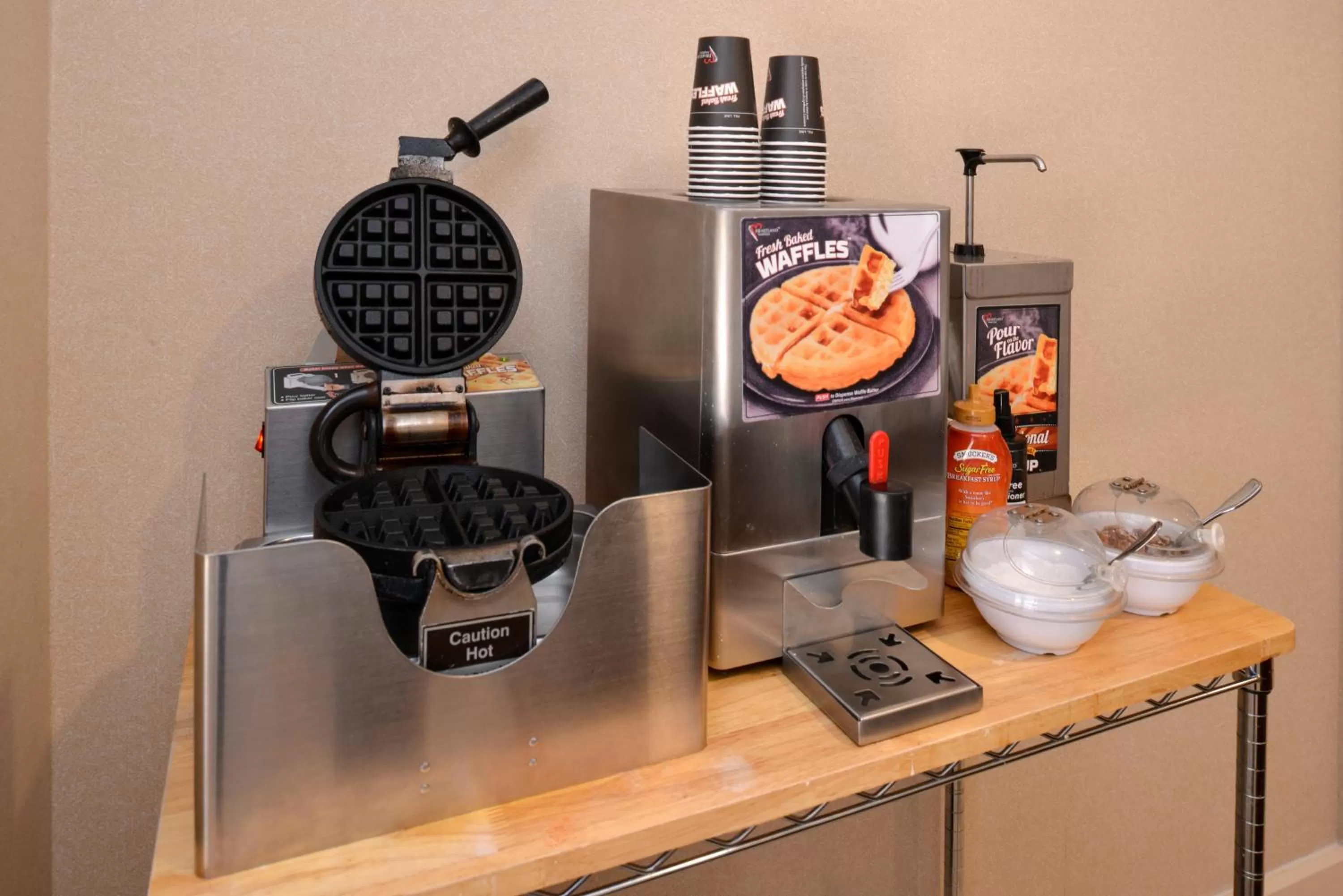 Breakfast in Staybridge Suites Indianapolis-Airport by IHG