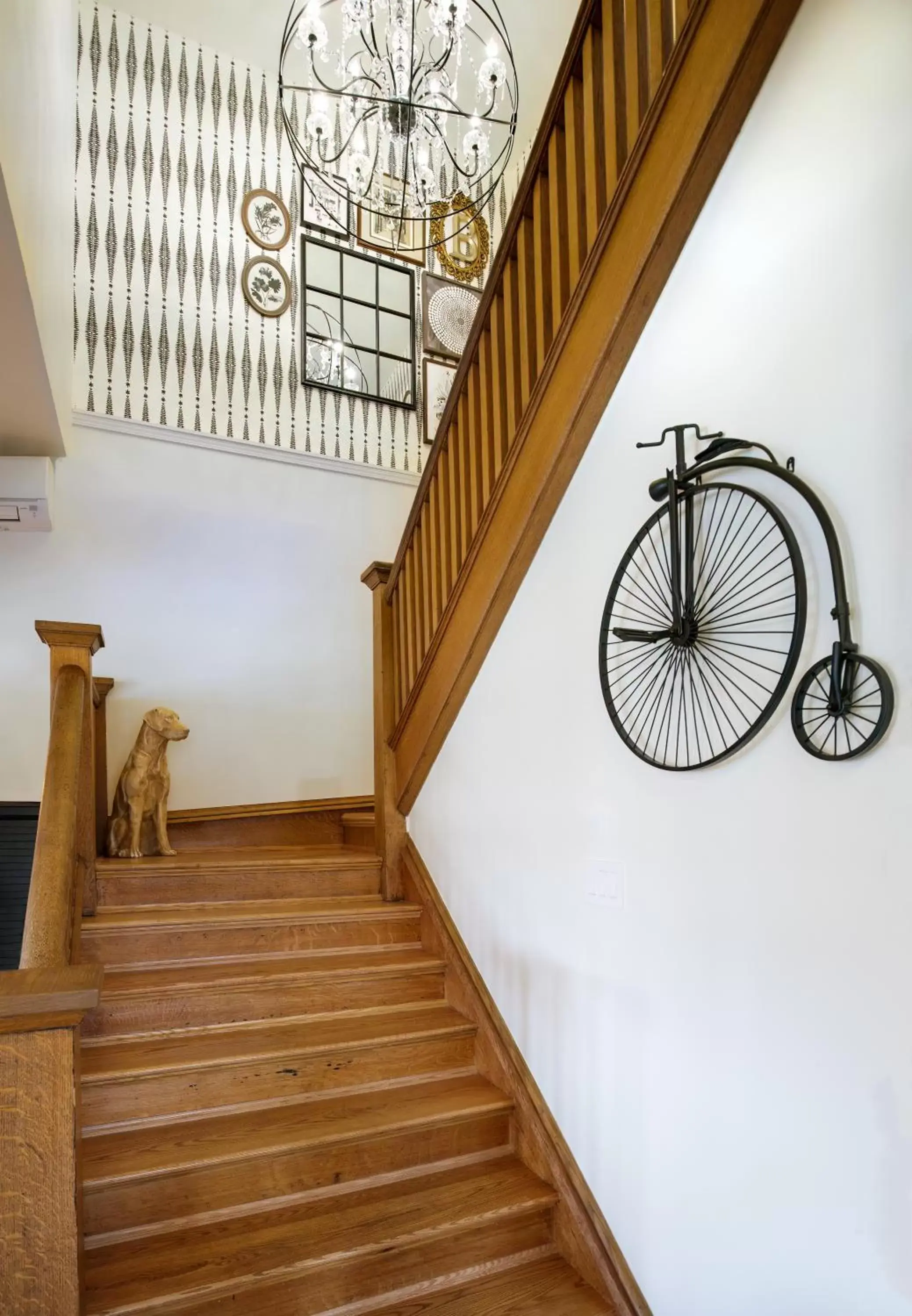 Lobby or reception in Bespoke Inn Flagstaff Lobby or reception in Bespoke Inn Flagstaff