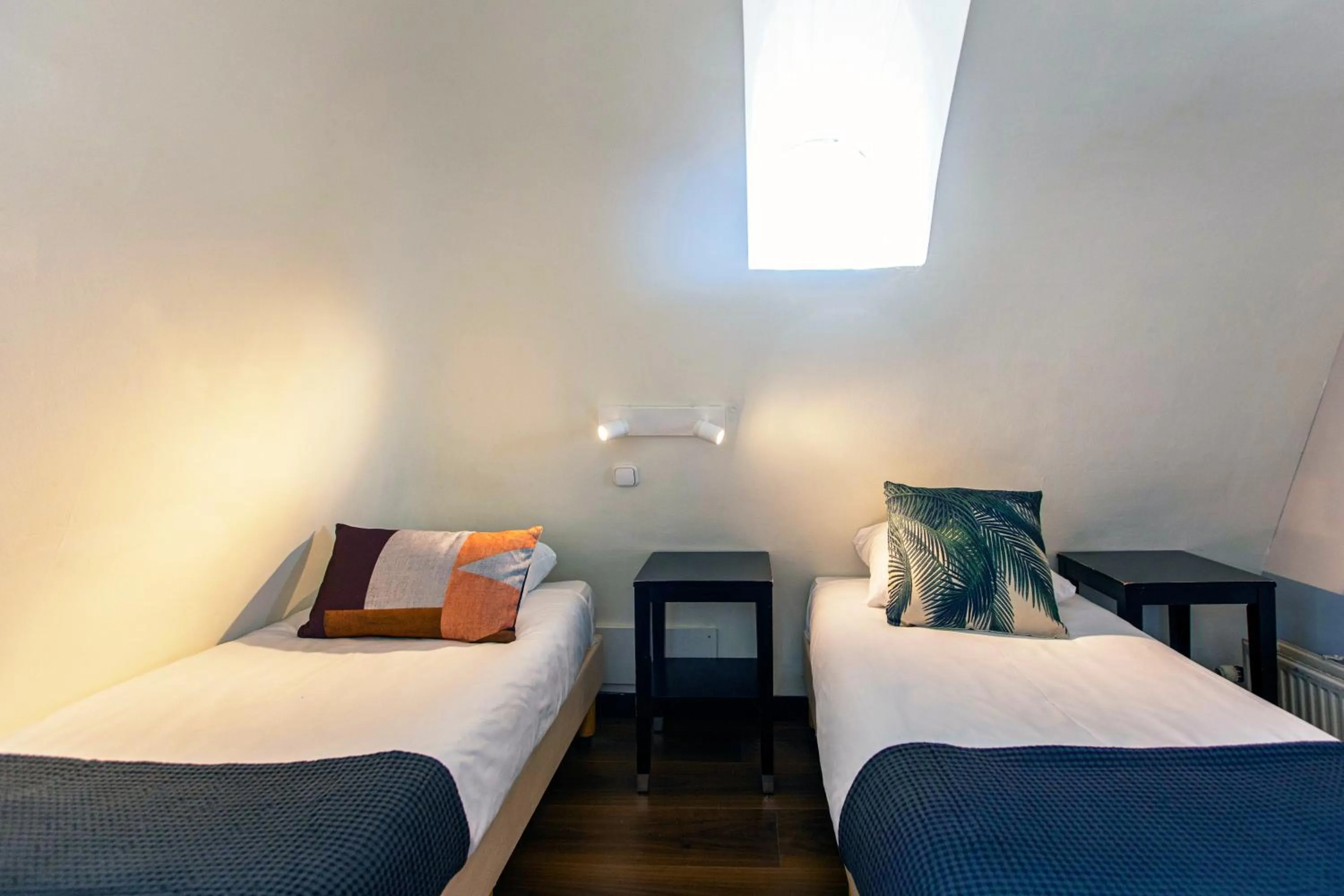 Bed in Quentin Arrive Hotel