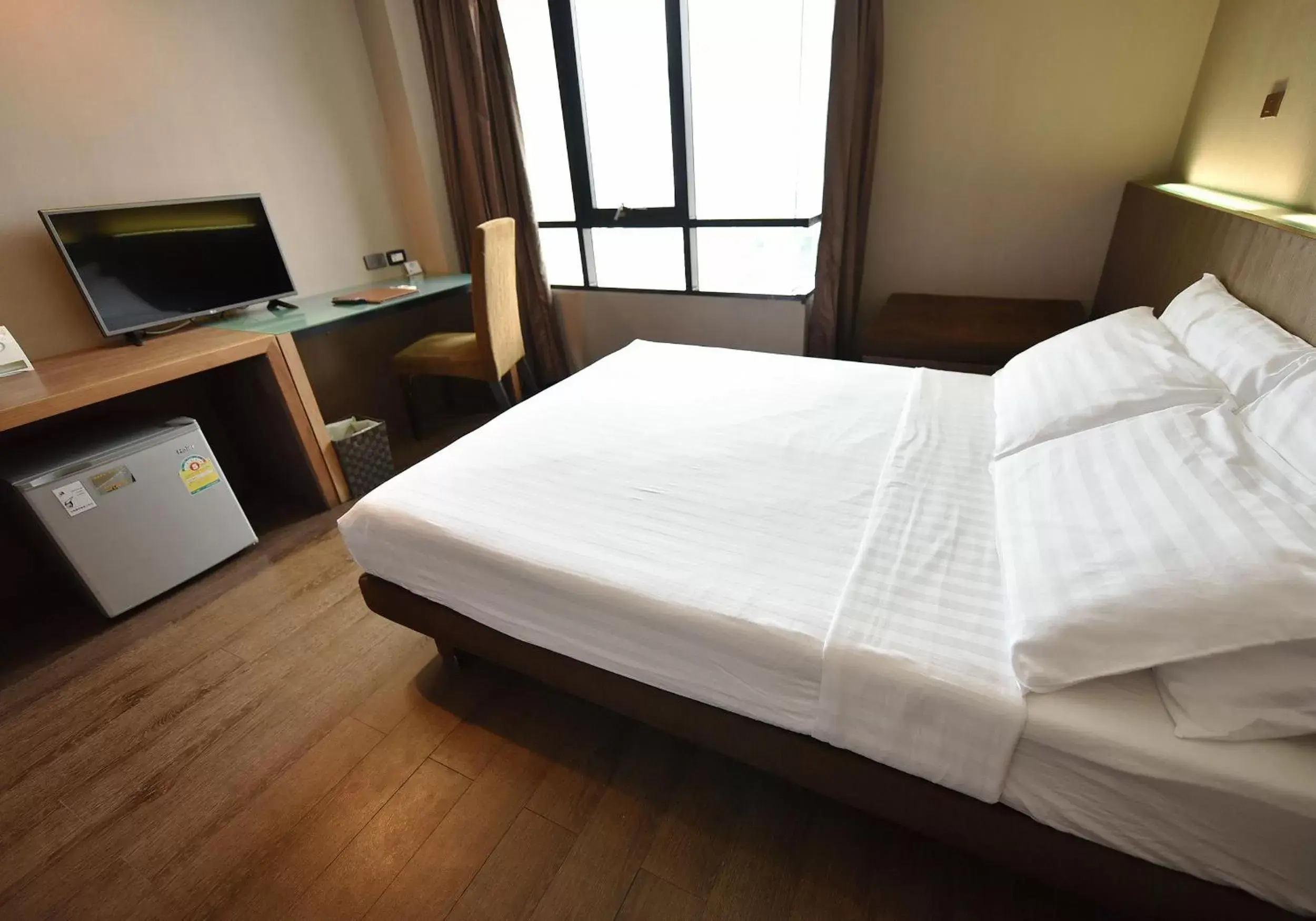 Bed in Bangkok City Hotel