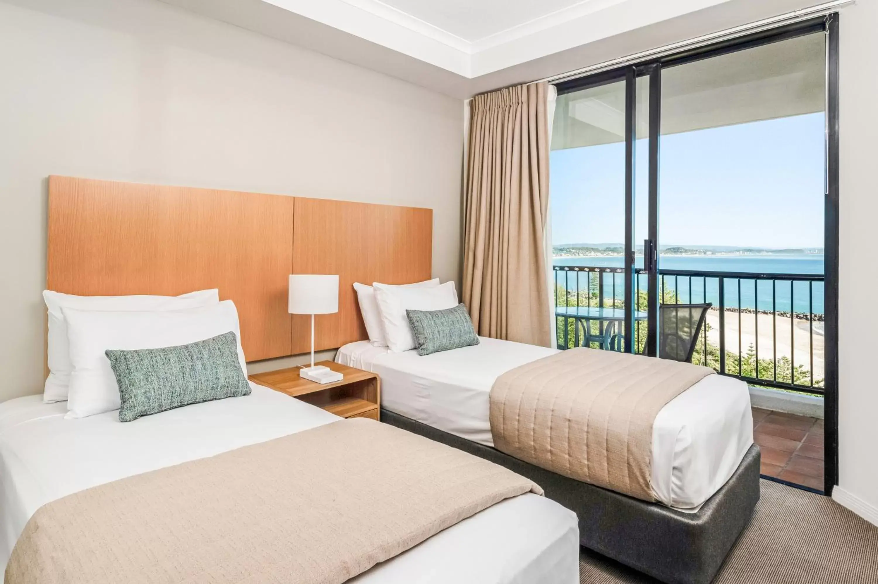 Bedroom, Bed in Mantra Coolangatta Beach