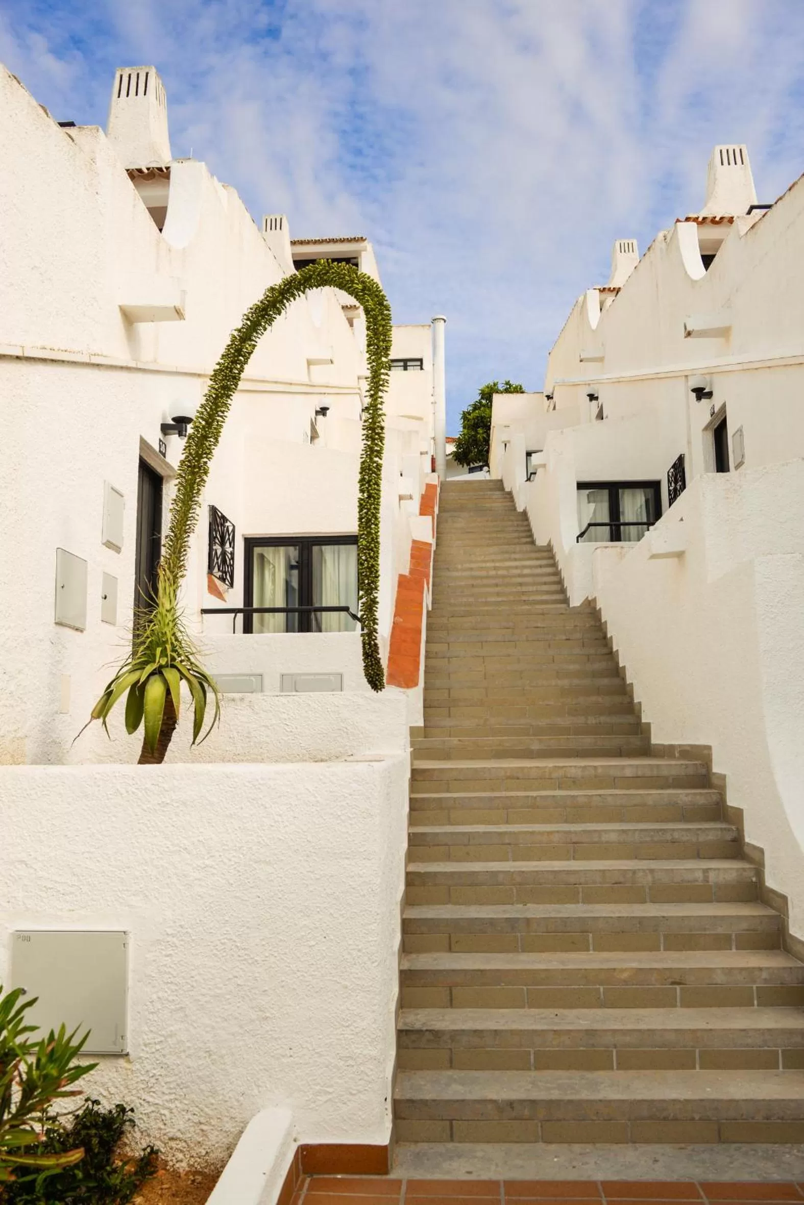 Area and facilities in 3HB Golden Beach