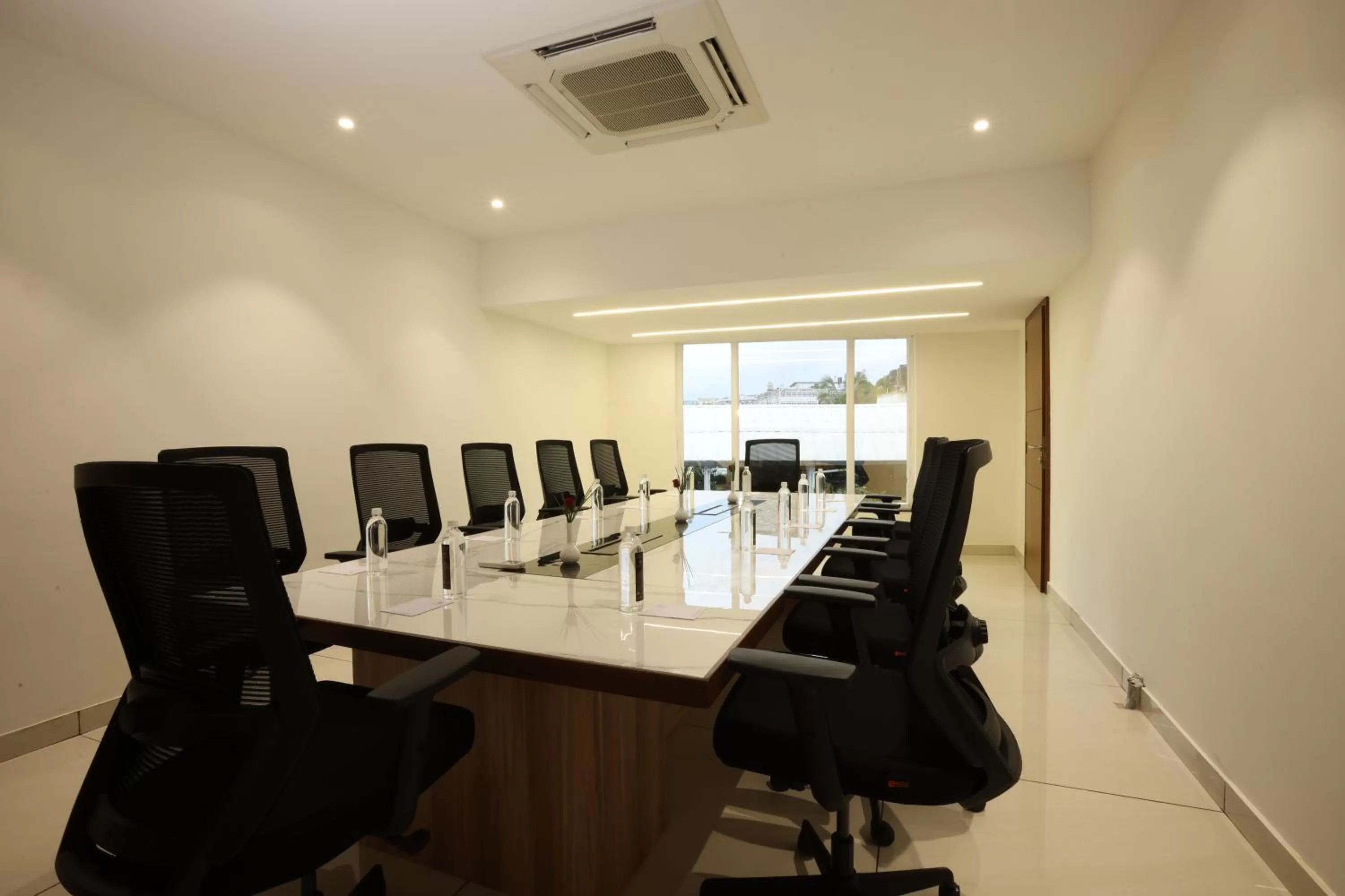 Meeting/conference room in Royal Plaza Suites by RAK Rooms, Mangaluru